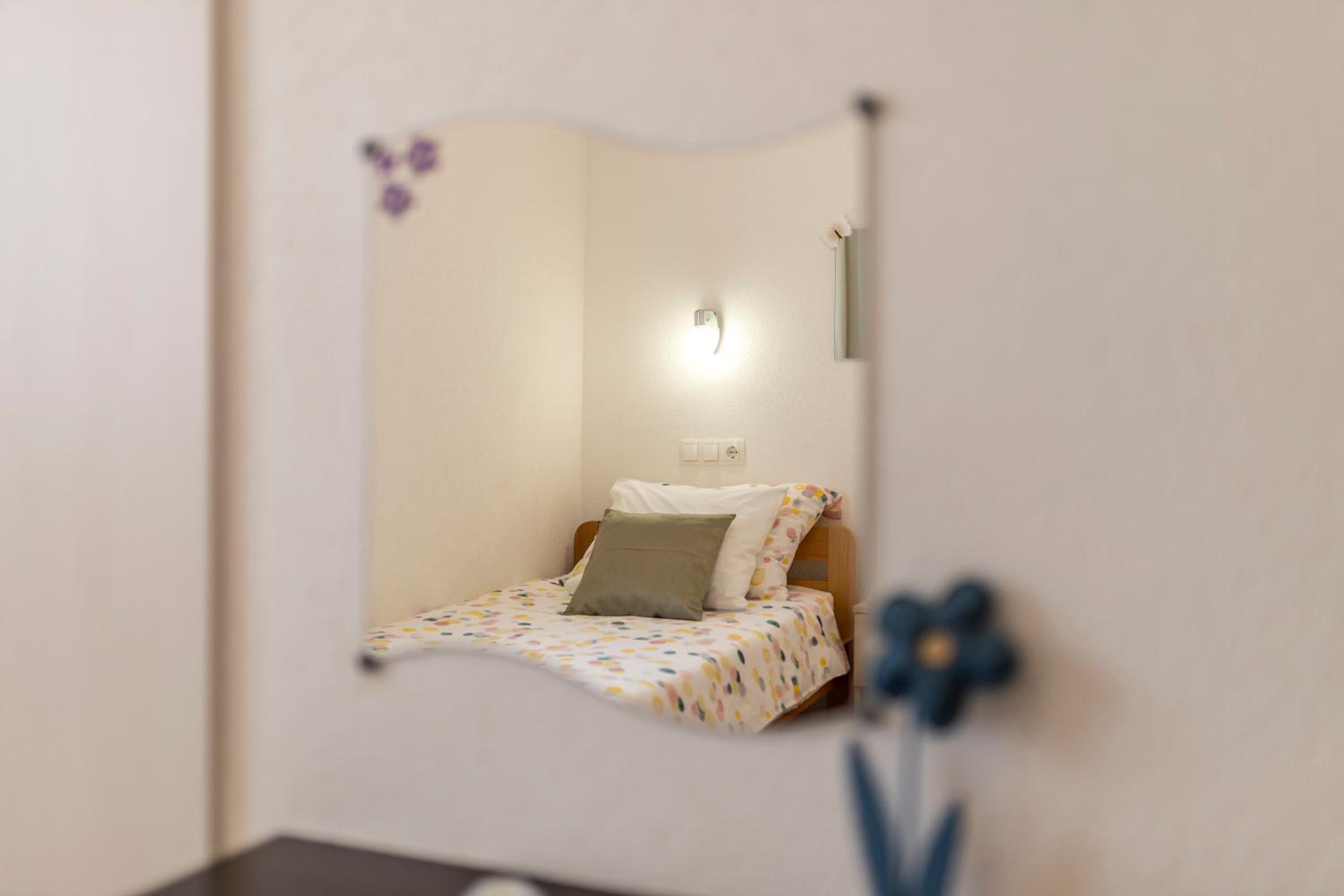 Apart sa Terasom 250m od Plaže,Parking,Wi Fi,Roštilj