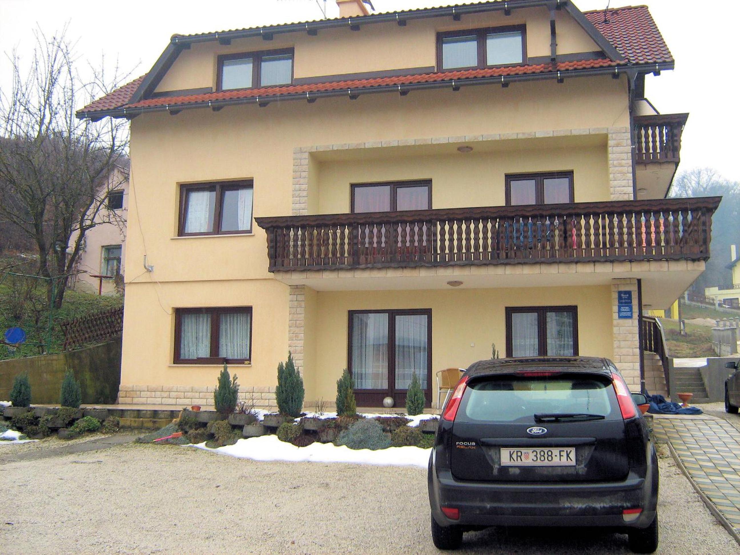 Apartmani i sobe Đurđan view 4