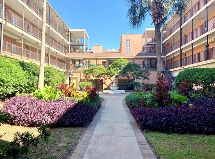 Hotel Seas the Day! - Image 1