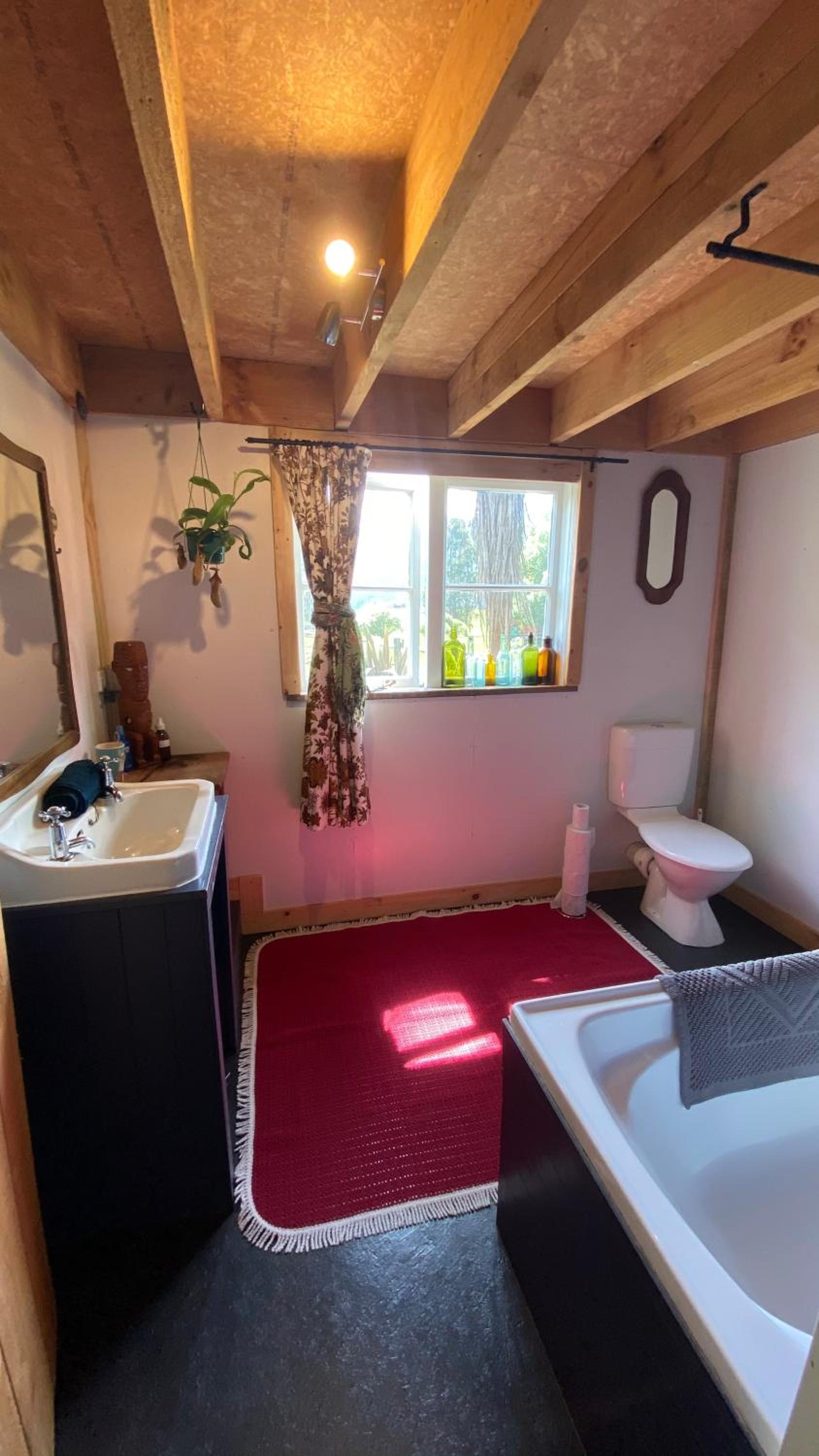 Alpacas Off Grid - Eco Cabin
