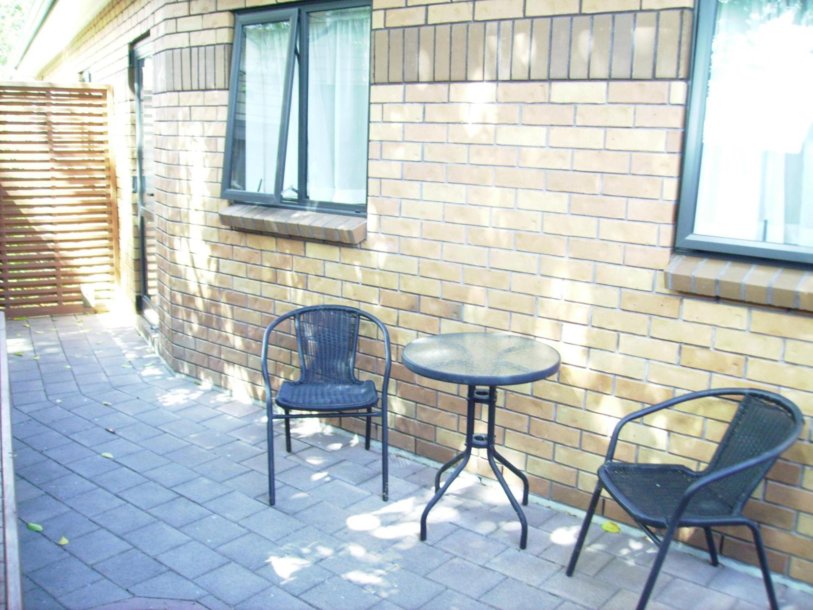 Albert Court Motor Lodge