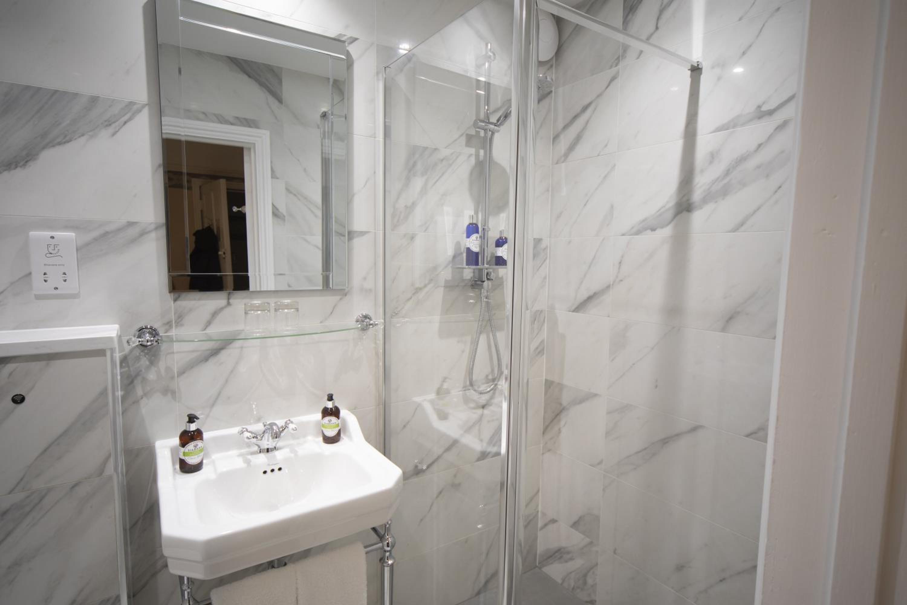 Cleeve Hill Hotel