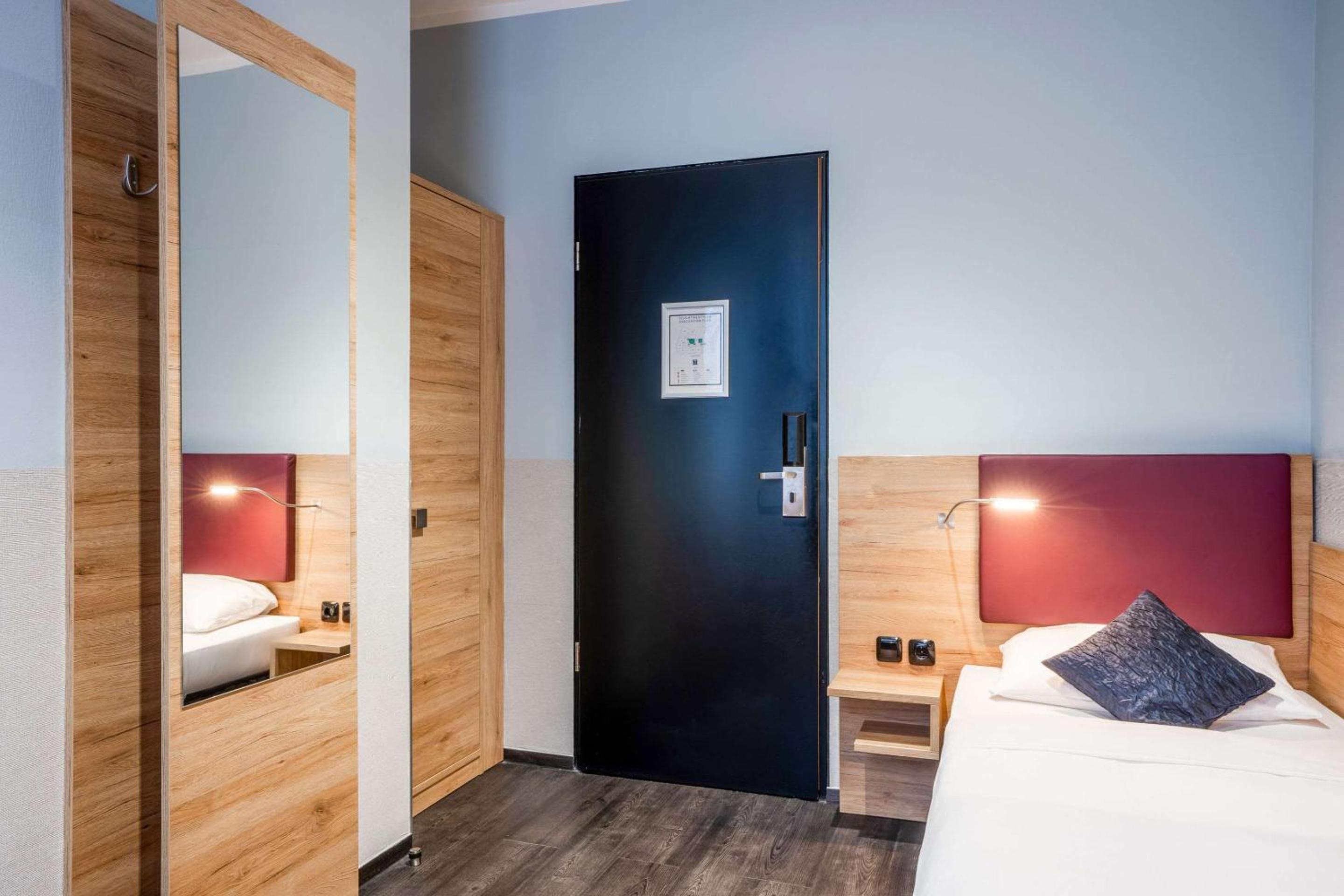 Comfort Hotel Frankfurt Central Station - Property Image 10