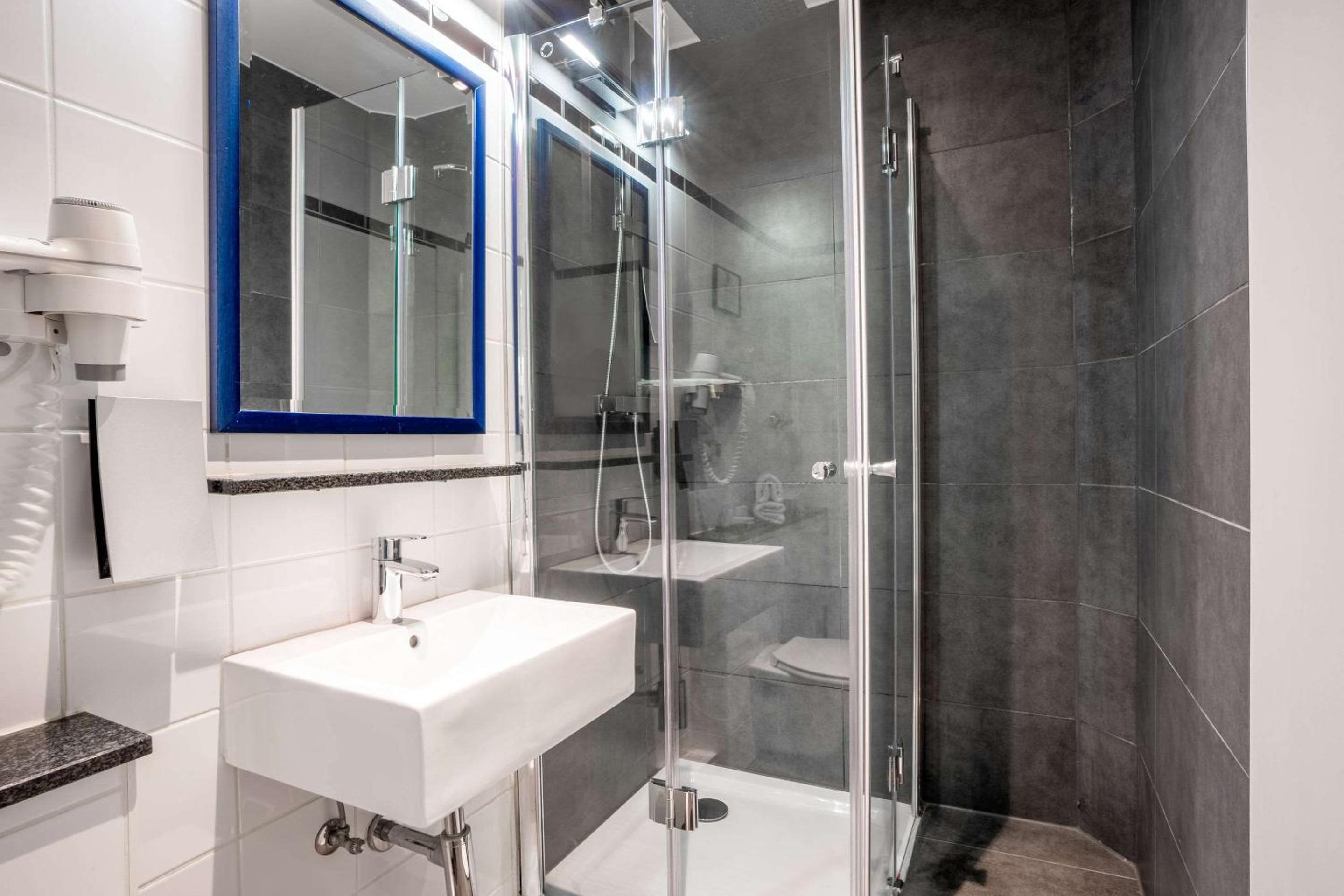 Comfort Hotel Frankfurt Central Station - Property Image 24