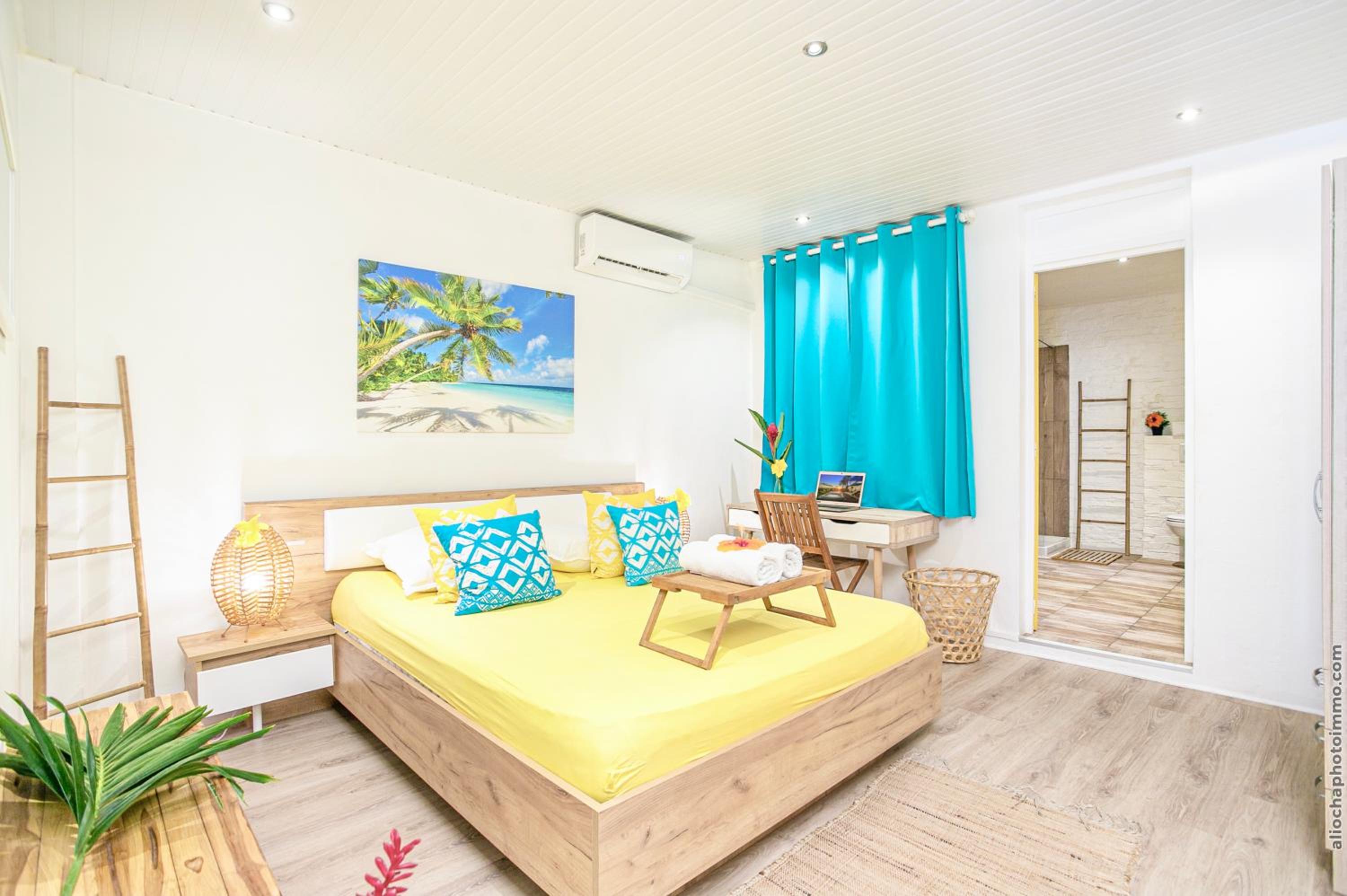 Foyal Suites