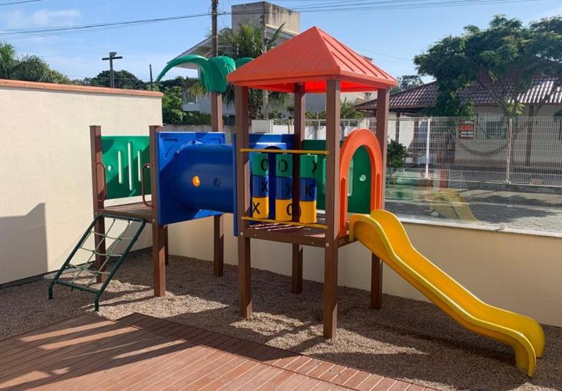 Lindo e aconchegante apartamento a poucos mts da Praia Grande - Governador Celso Ramos