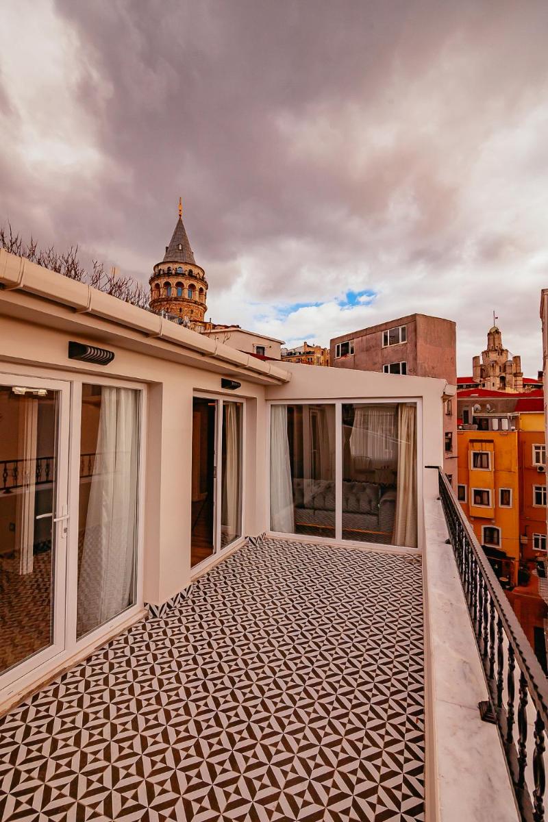 balcony