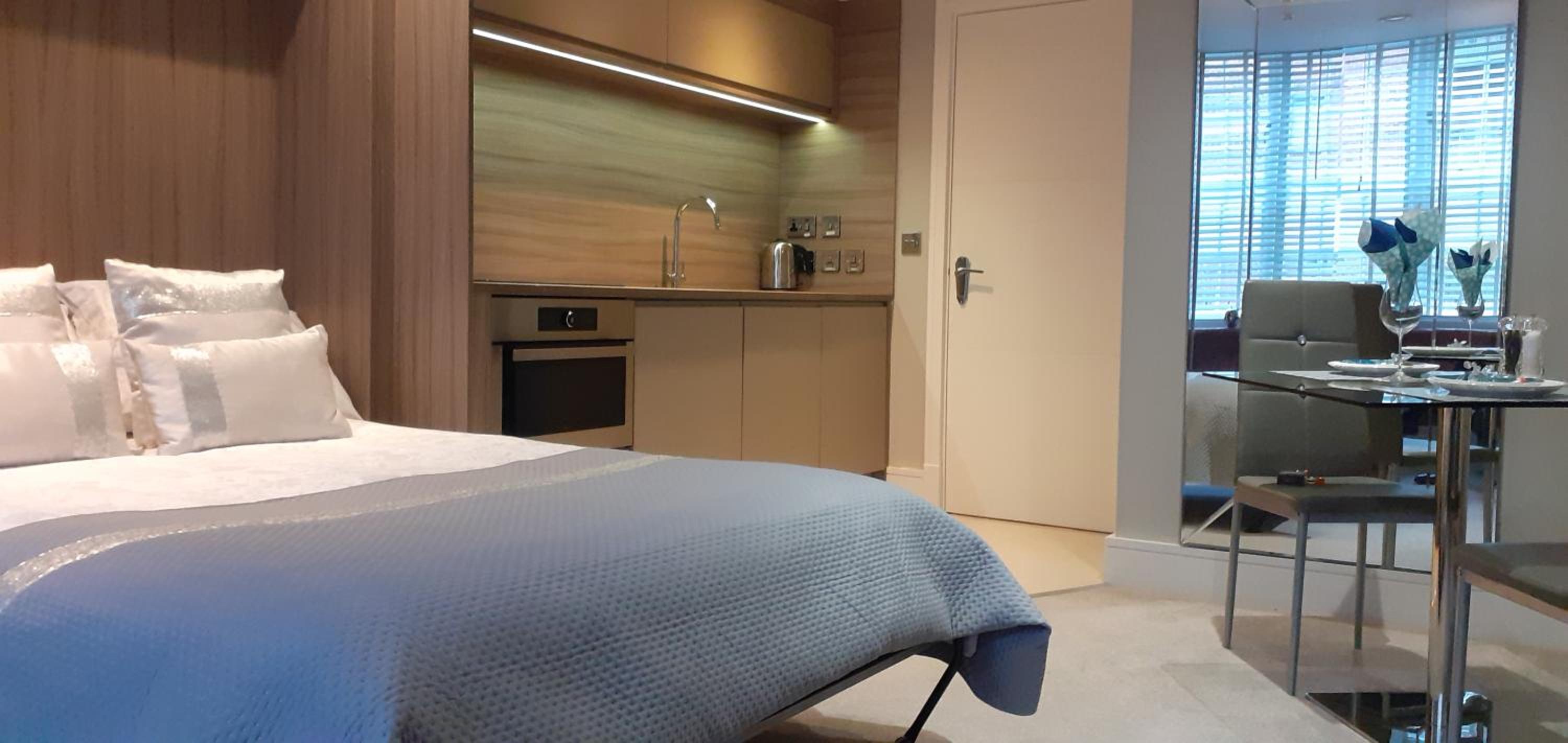 51 Cocoa Suites,Rowntrees Wharf view 5