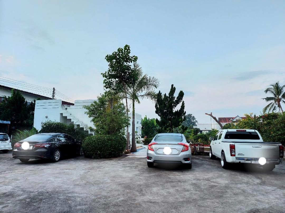 Scenic Riverside Resort