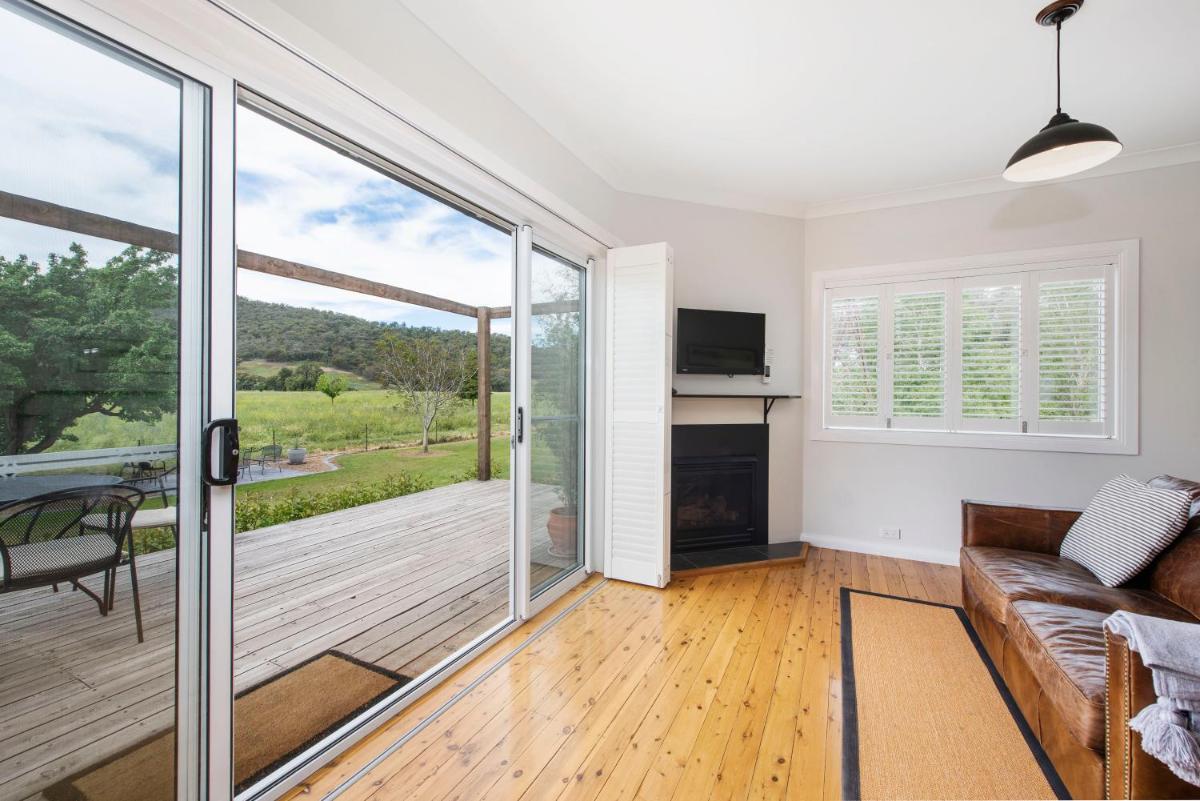 Toms Cottage - "Wilgowrah" -A Country Escape view 5