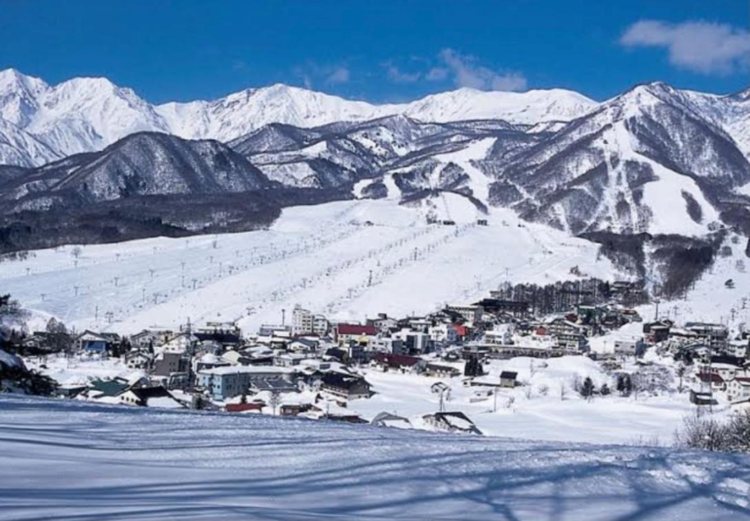 Sunshine Hakuba Ski-to-door by JAMSZ ROYALE view 3