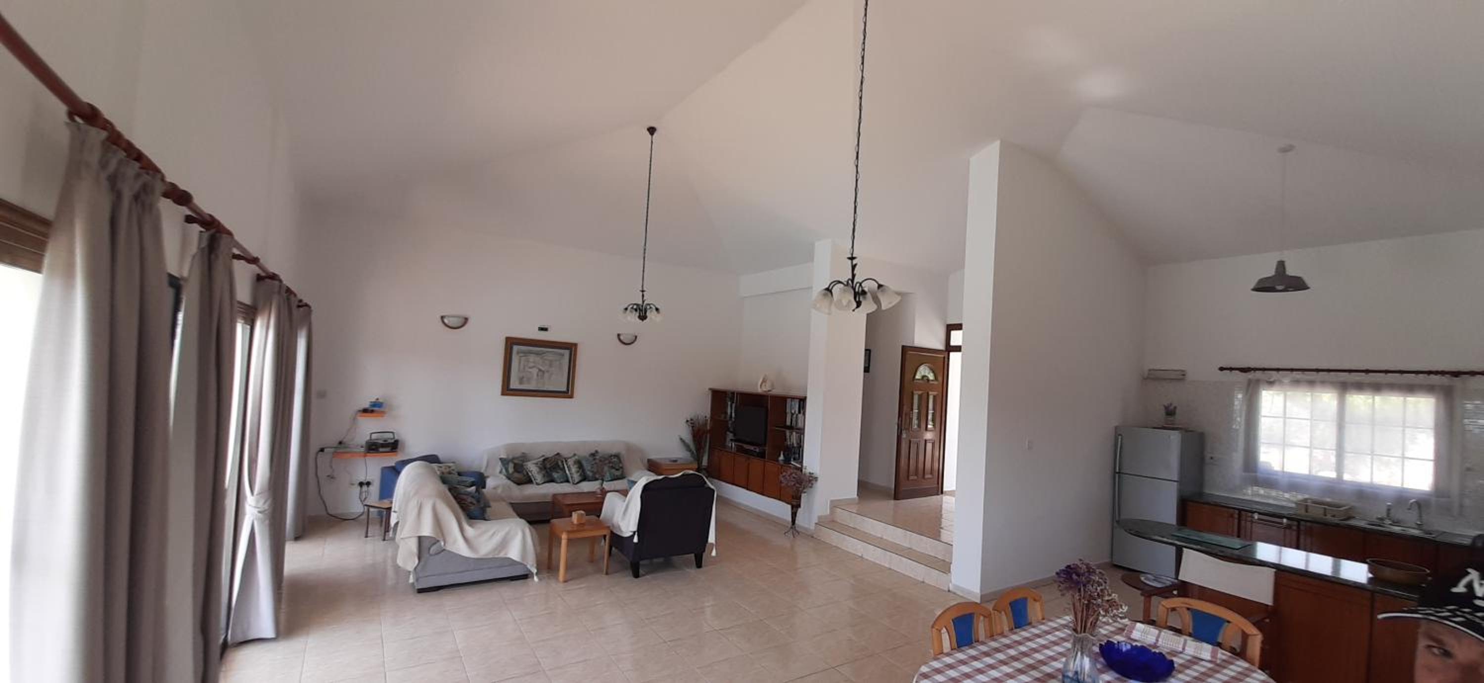 Photo 103