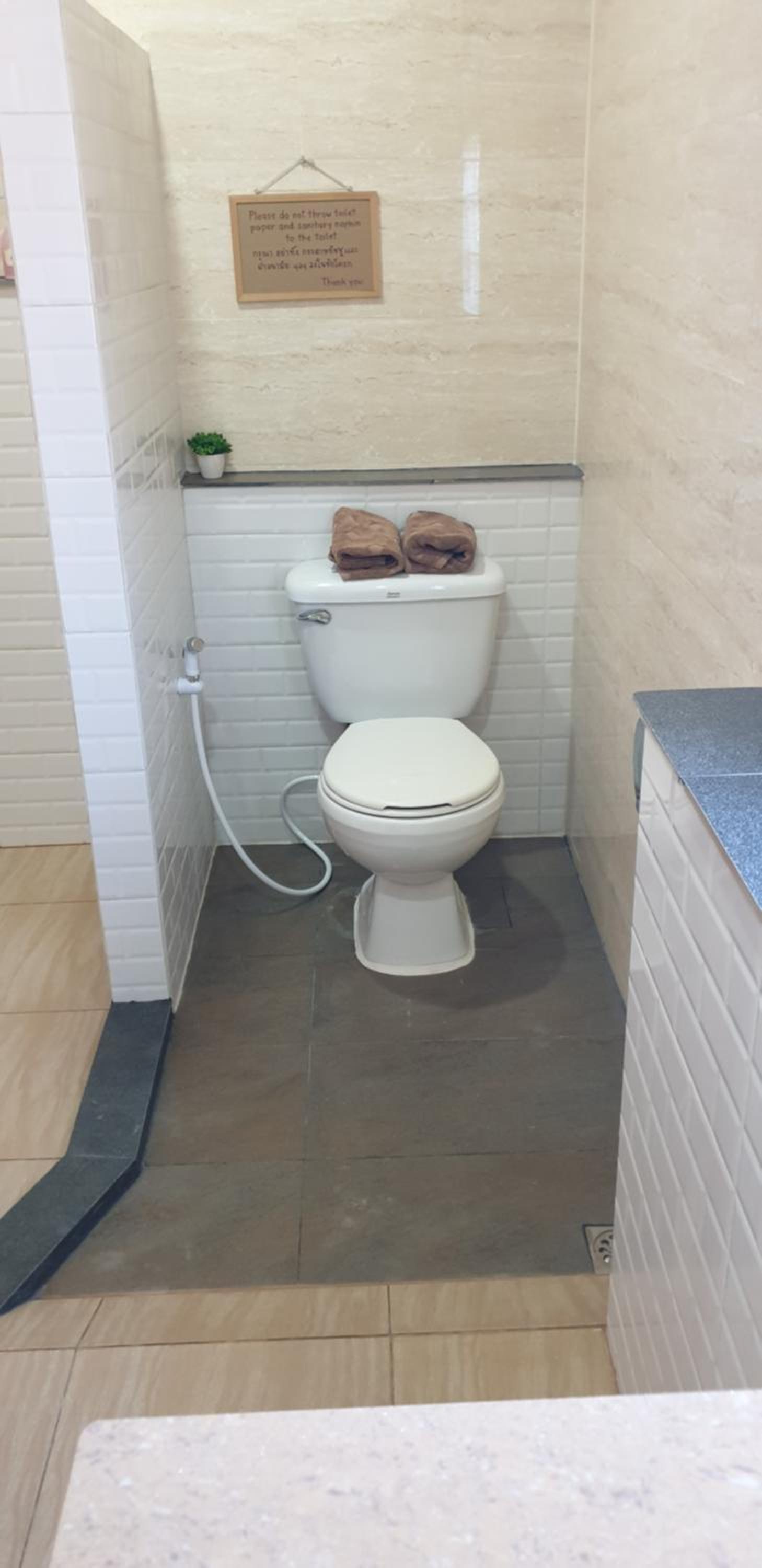 Little Guest House Hotel