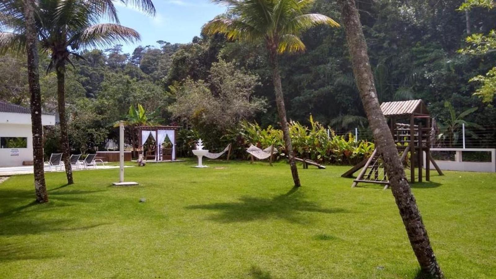 Casa Pé na Areia Condomínio fechado com piscina resort na Sununga - Ubatuba