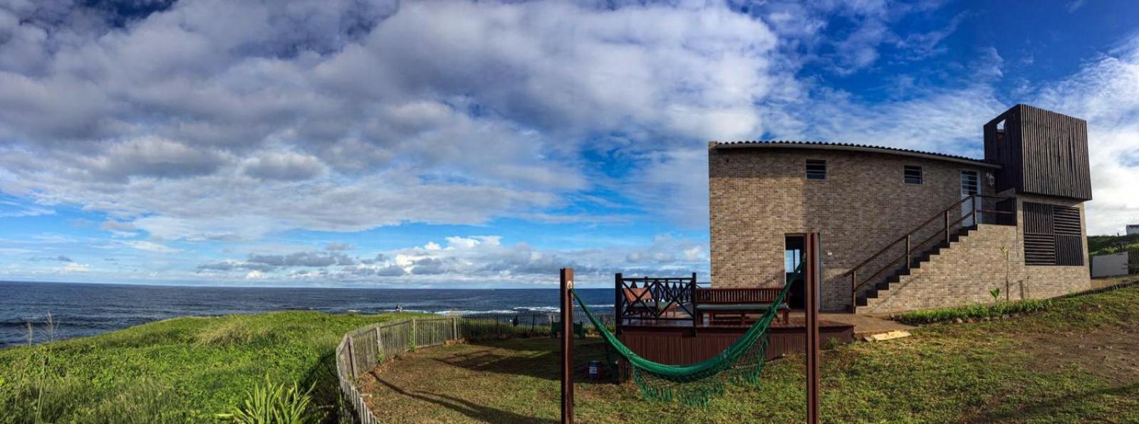 Hotel Casa dos Tubarões - Image 1