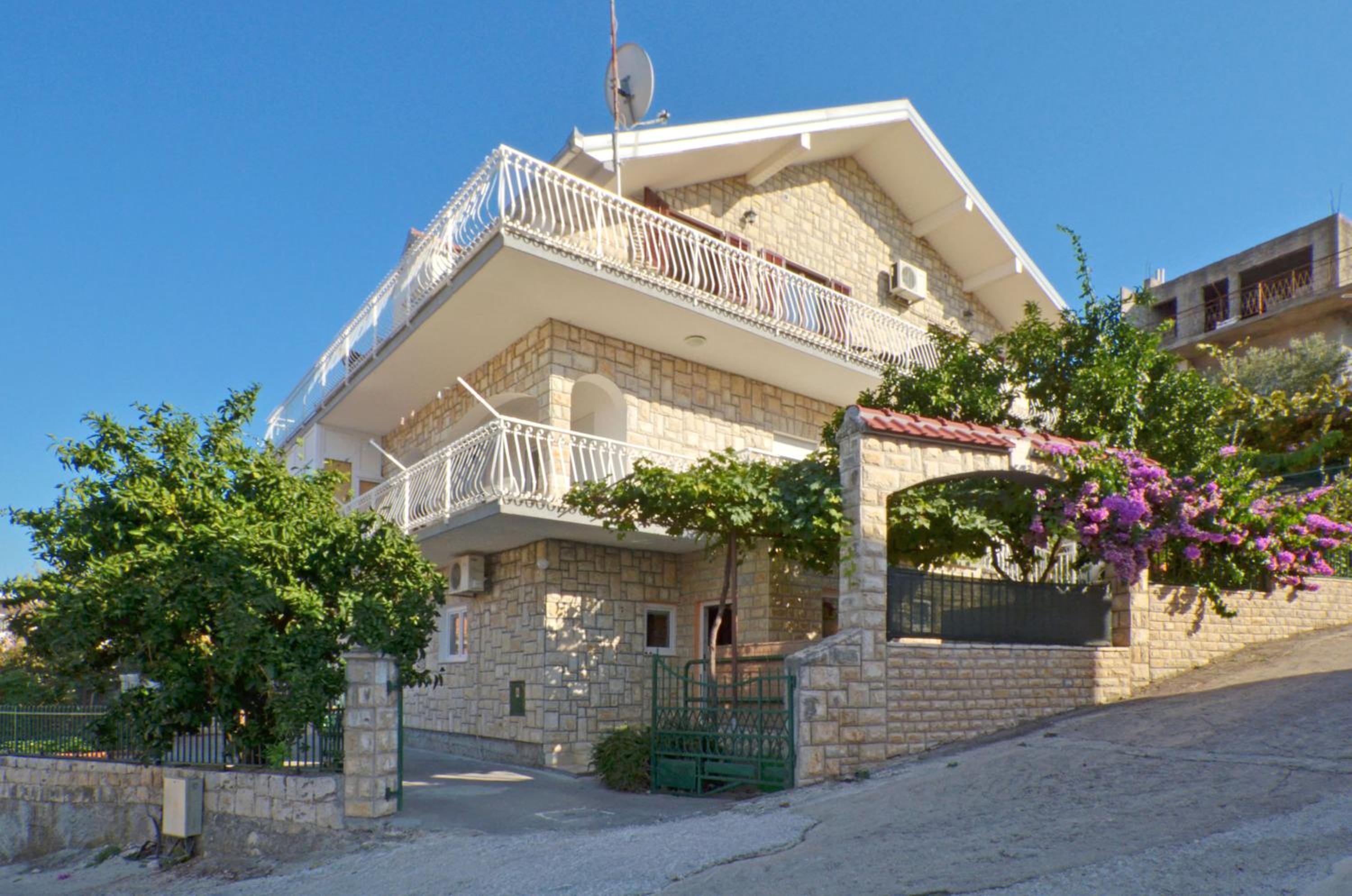 Apartments Piteša view 2