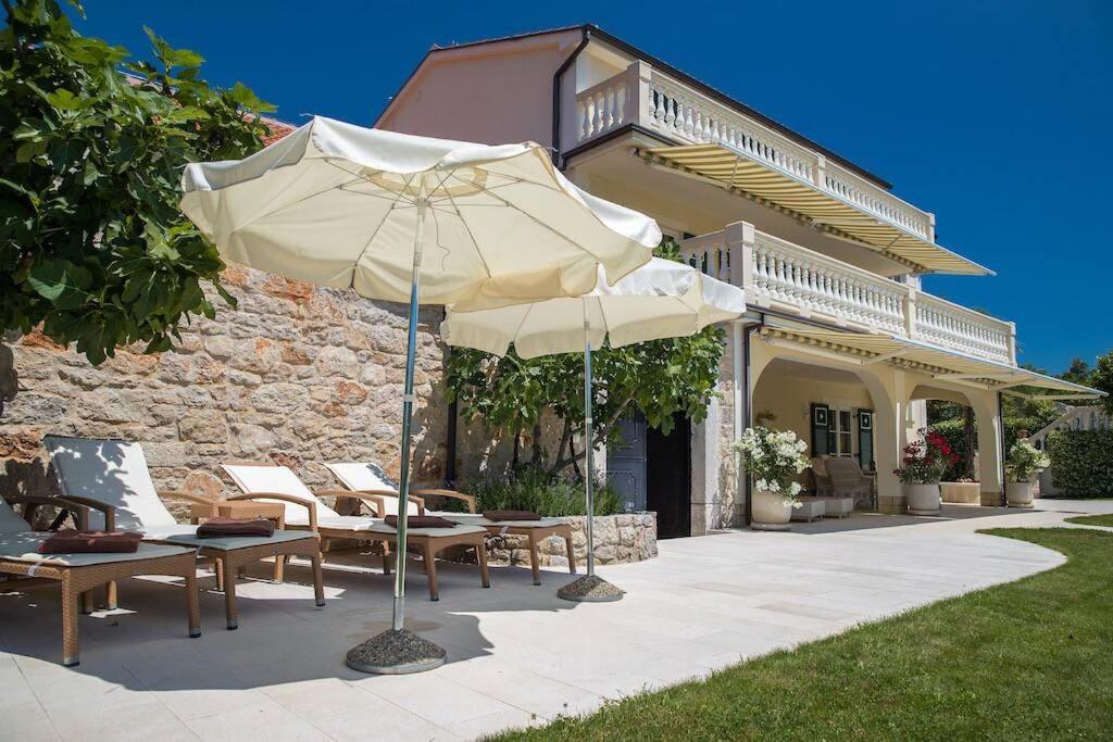 Domaine VinodolSun Zwei Villen, ein Grundstück und Platz für bis zu 18 Personen view 2