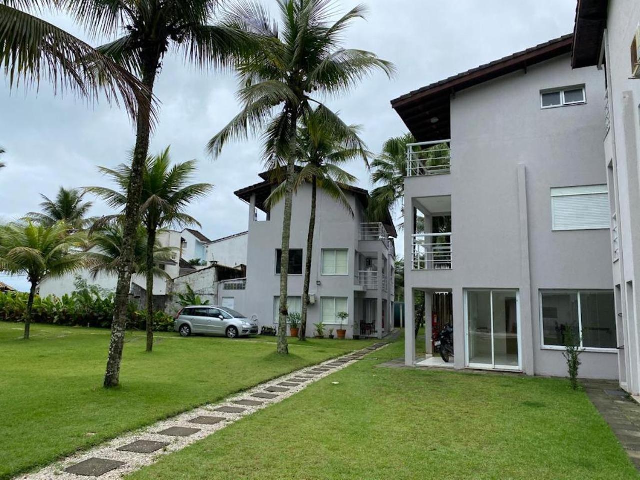 Casa Pé na Areia Condomínio fechado com piscina resort na Sununga - Ubatuba