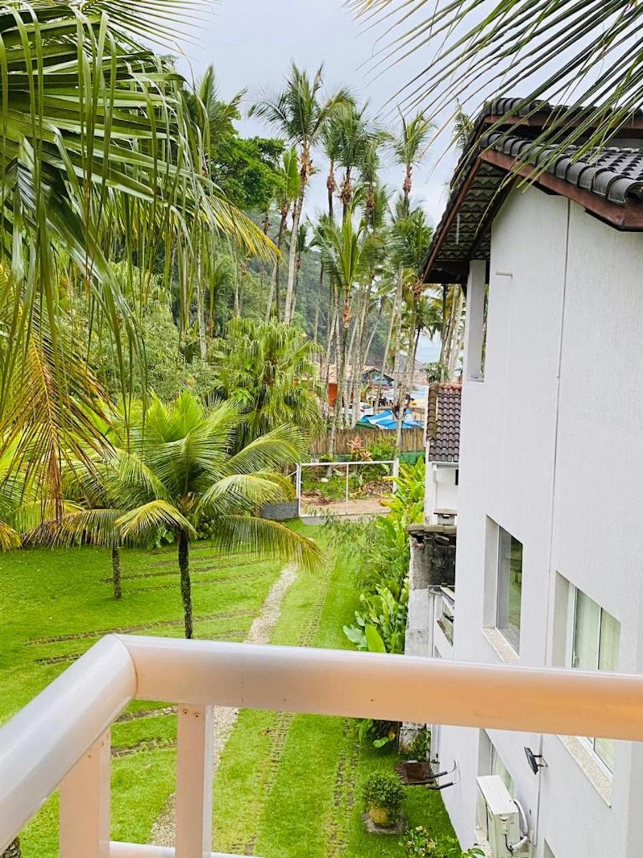 Casa Pé na Areia Condomínio fechado com piscina resort na Sununga - Ubatuba