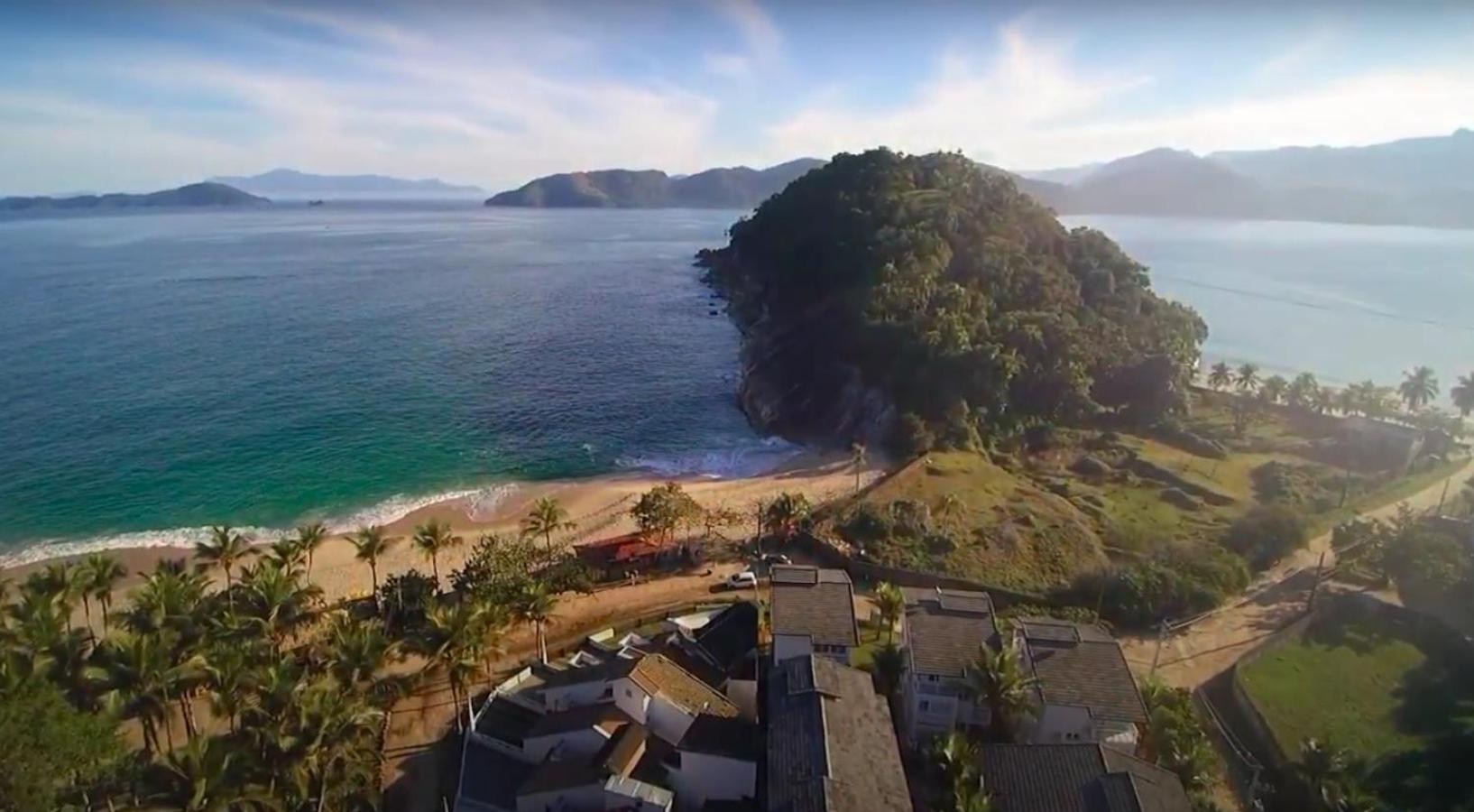 Casa Pé na Areia Condomínio fechado com piscina resort na Sununga - Ubatuba