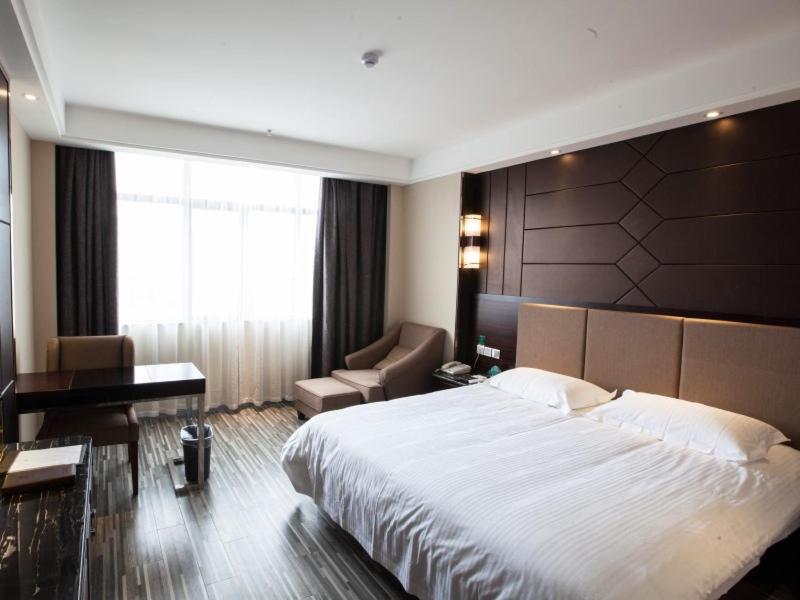 GreenTree Inn Jiangxi Yingtan Jiaotong Road Central Square Business Hotel - Property Image 15