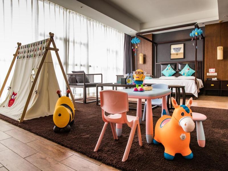 children's play area