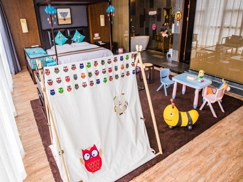 children's play area