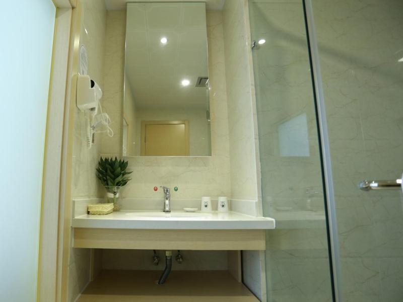 GreenTree Inn Tianjin Jinnan District Xianshui Guyuetan Express Hotel