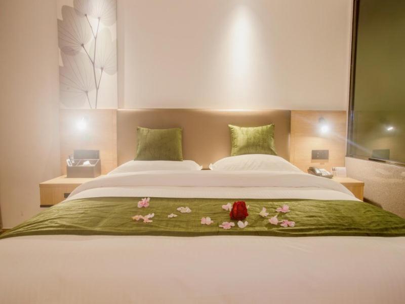 GreenTree Inn Haikou Haixiu Middle Road