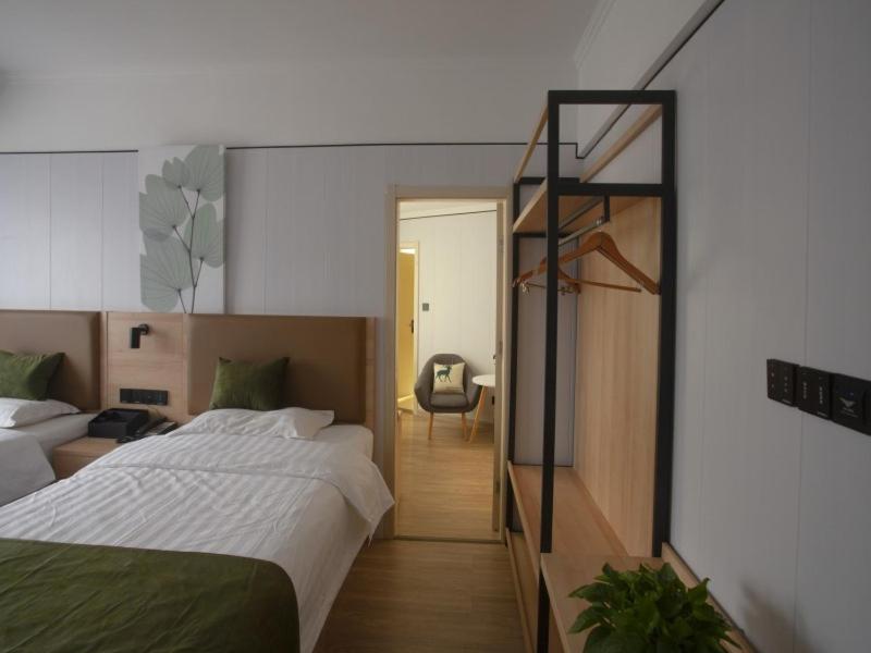 GreenTree Inn Jiangsu Lianyungang Guannan West Renmin Road Express Hotel - Property Image 14