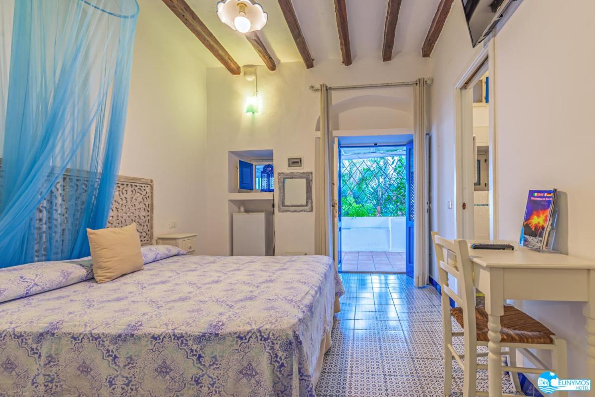 Hotel Eunymos photo 2