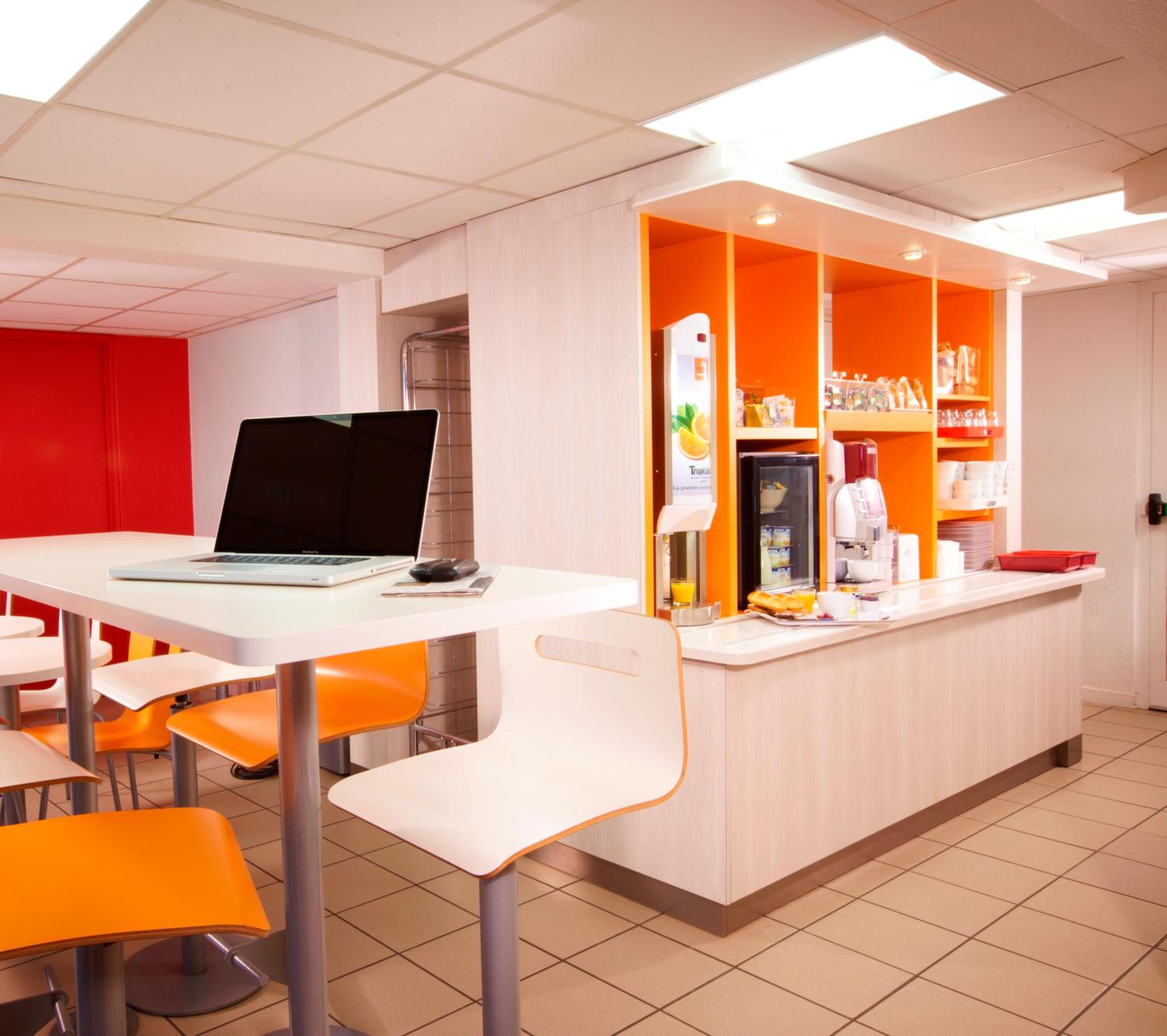 Villepinte Vacations - Premiere Classe Villepinte Centre - Parc des Expositions - Property Image 5
