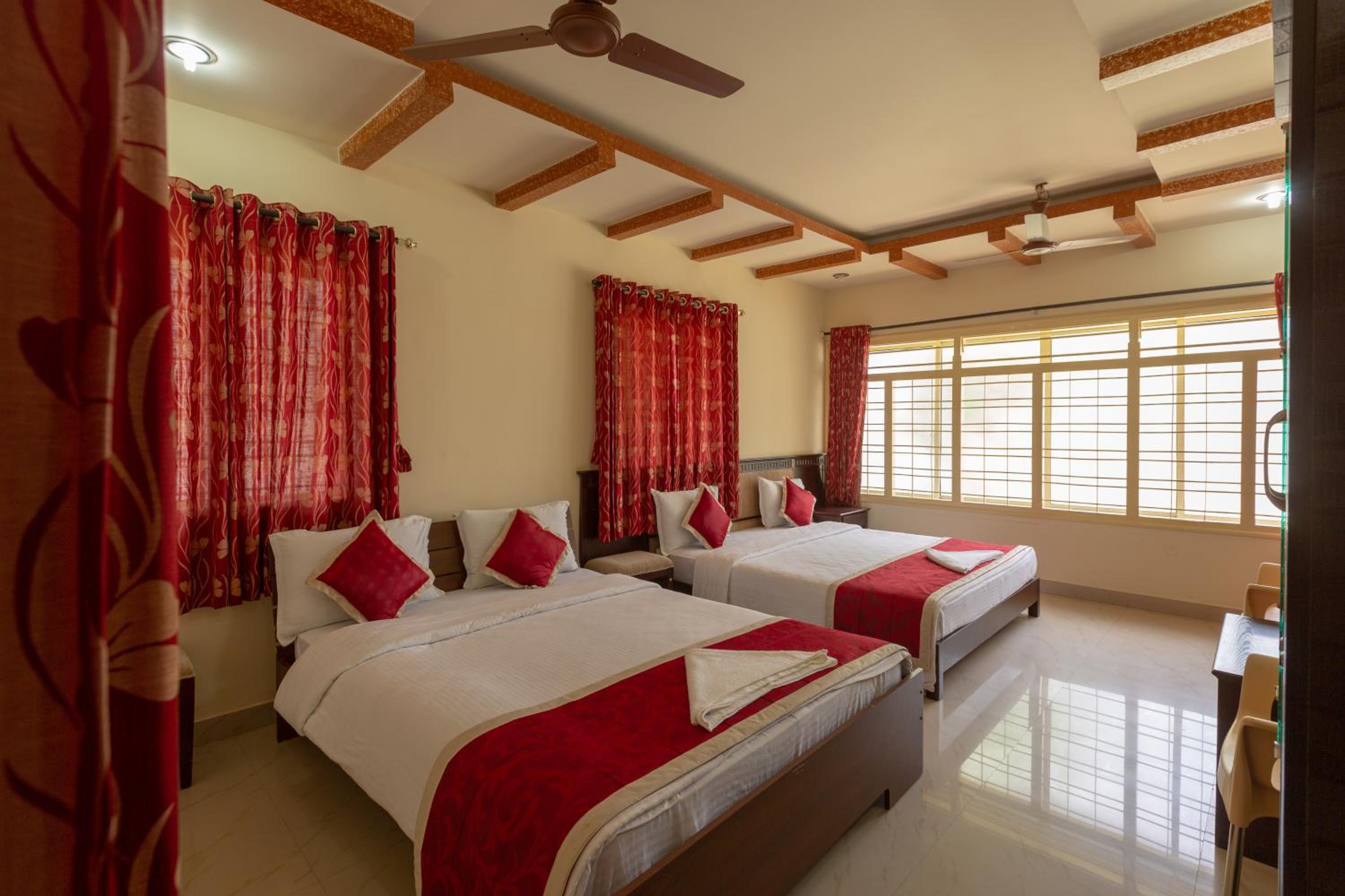 KSTDC Hotel Mayura Shantala Halebeedu view 4