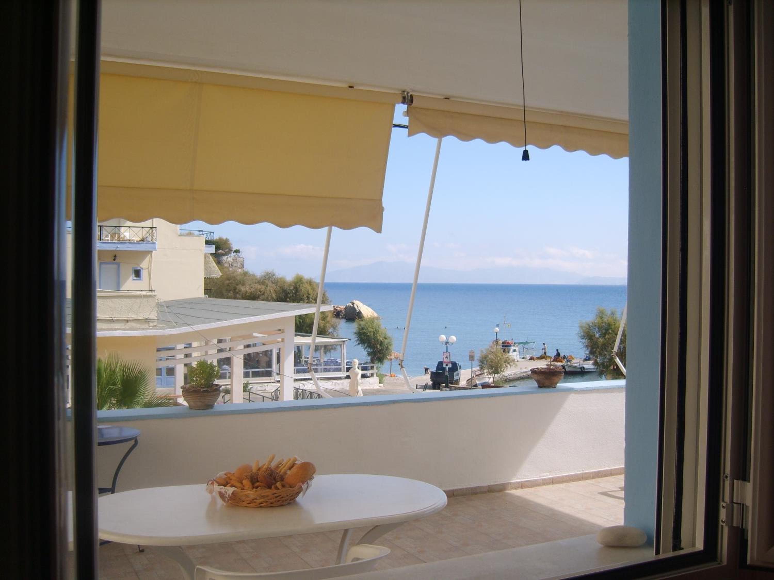 Apostolakis Rooms
