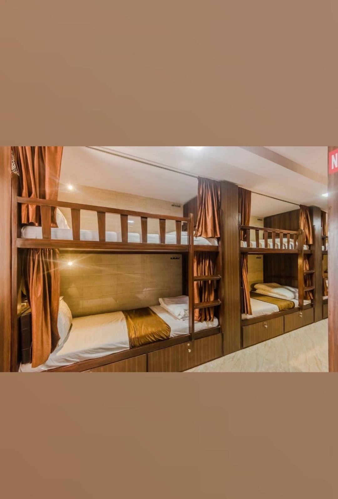 Awesome Dormitory Male Only view 4