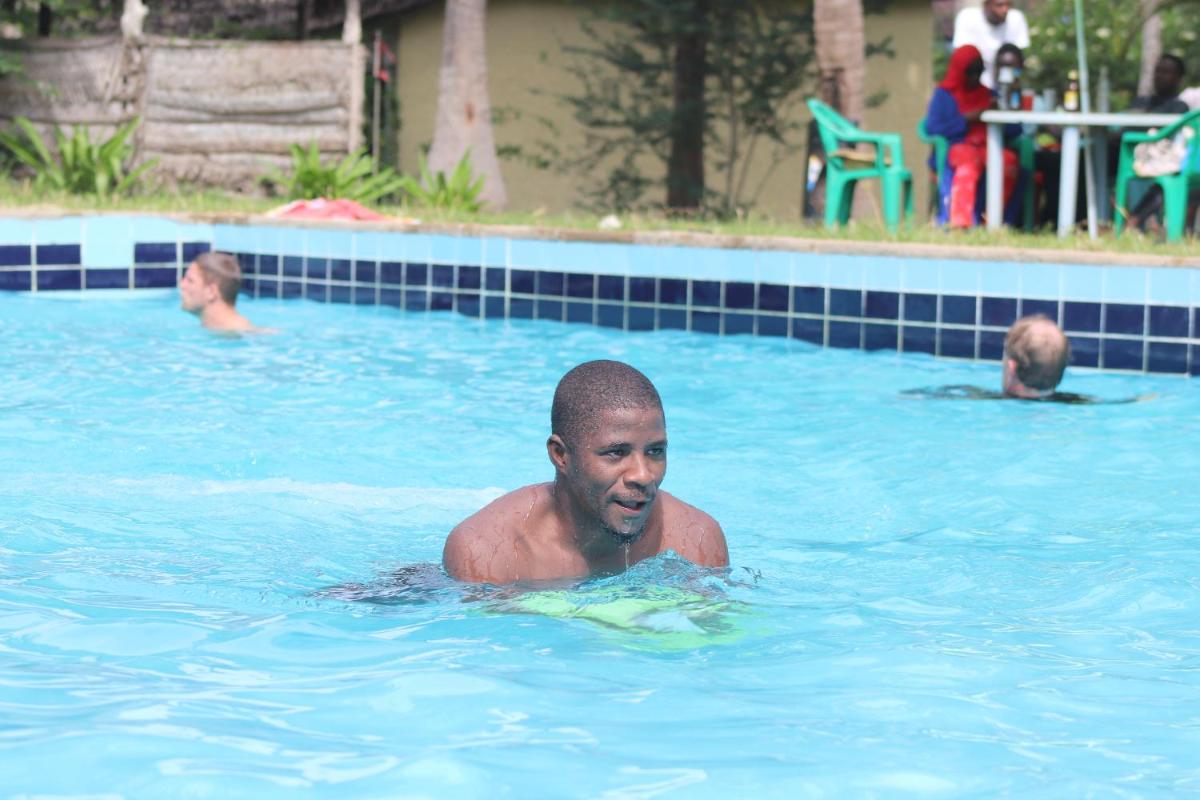 swimming pool