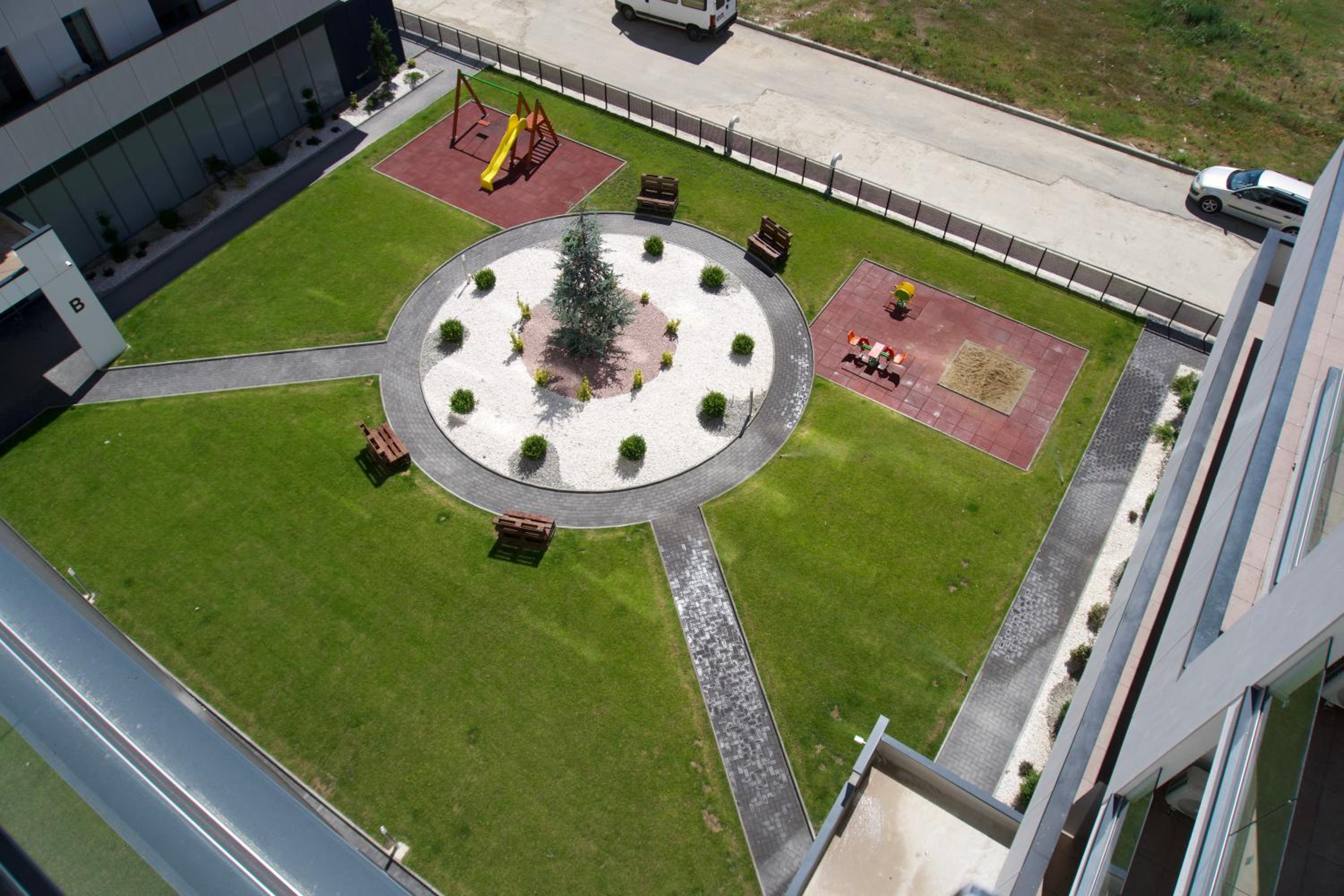 Chronos Apartment - Modern and Stylish view 5
