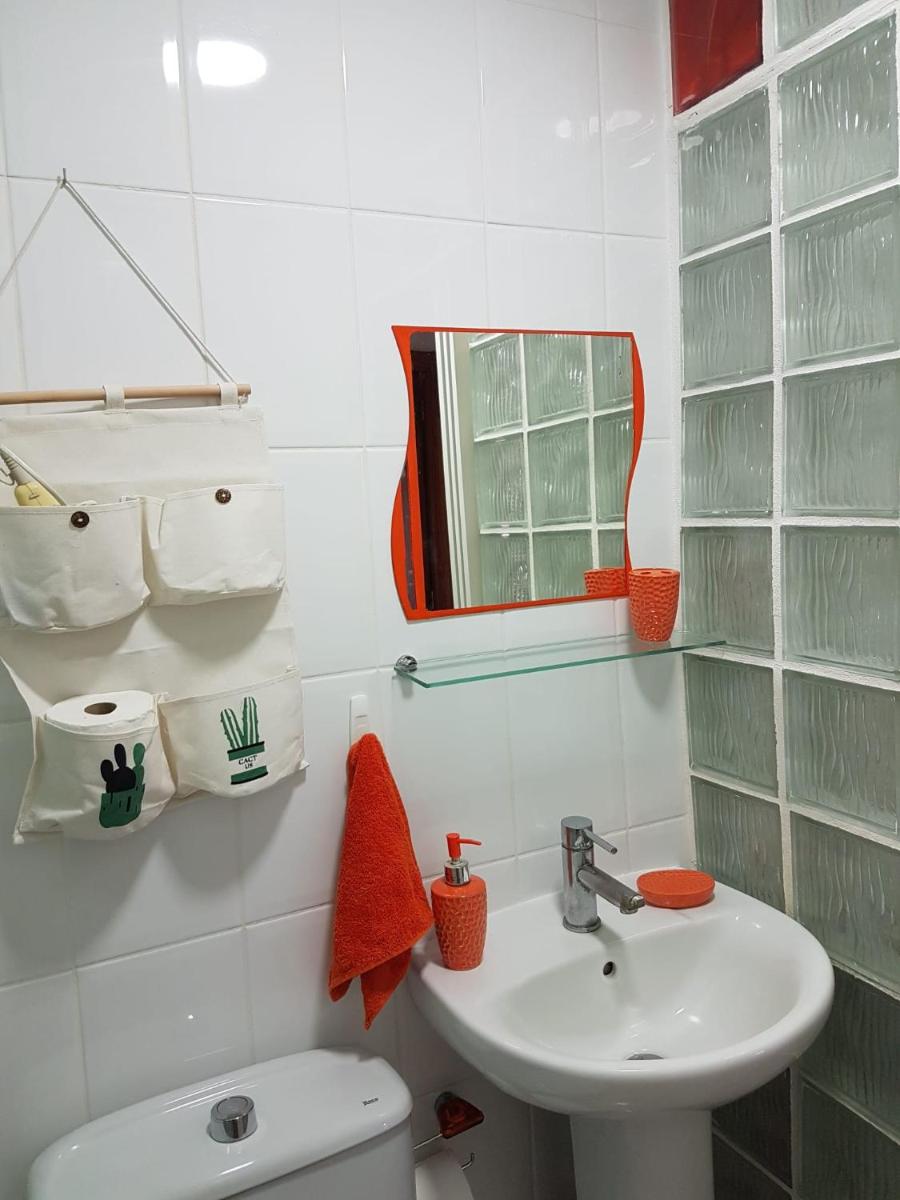 Amazing Seaview 2 BEDROOM apartment view 4
