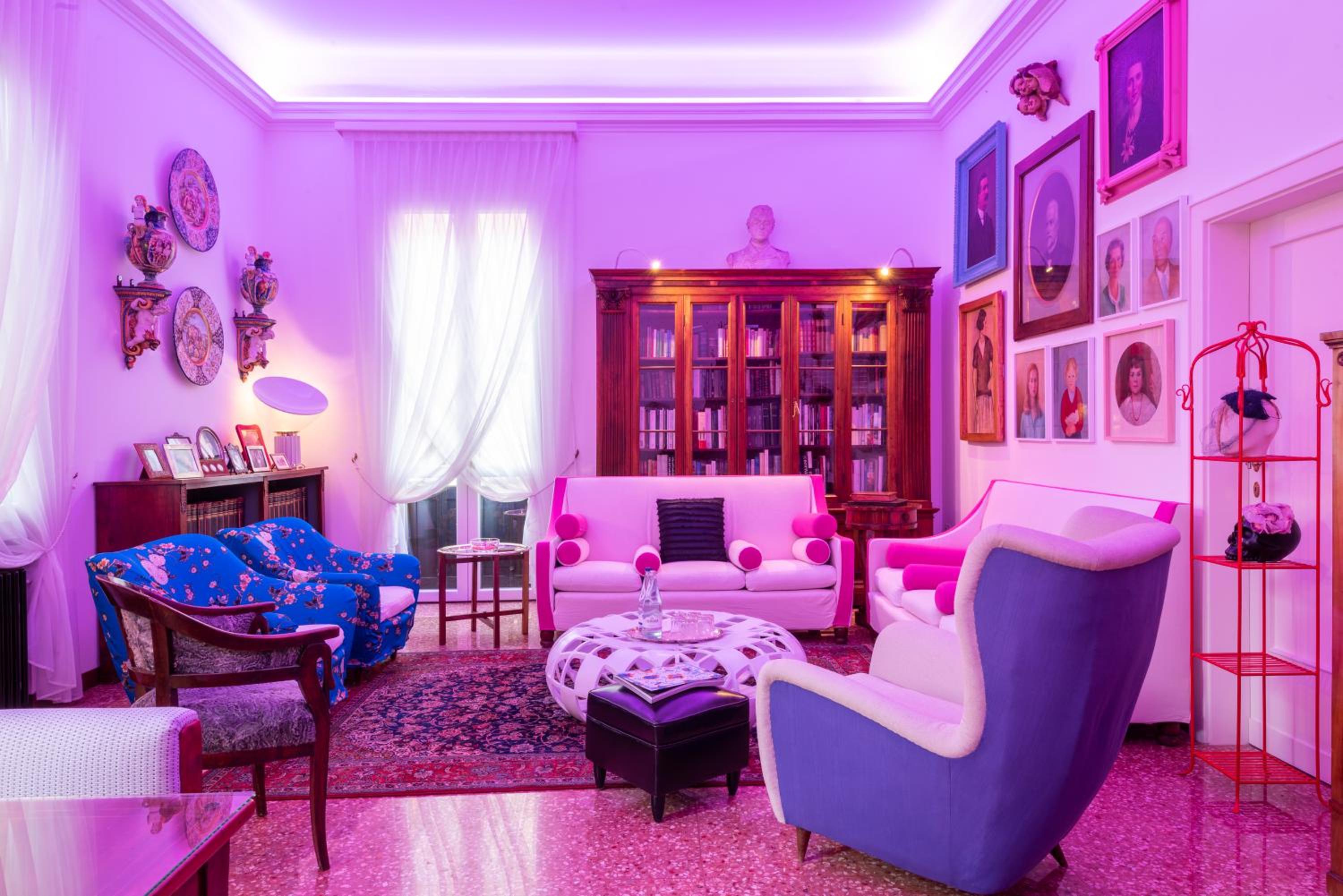 lounge