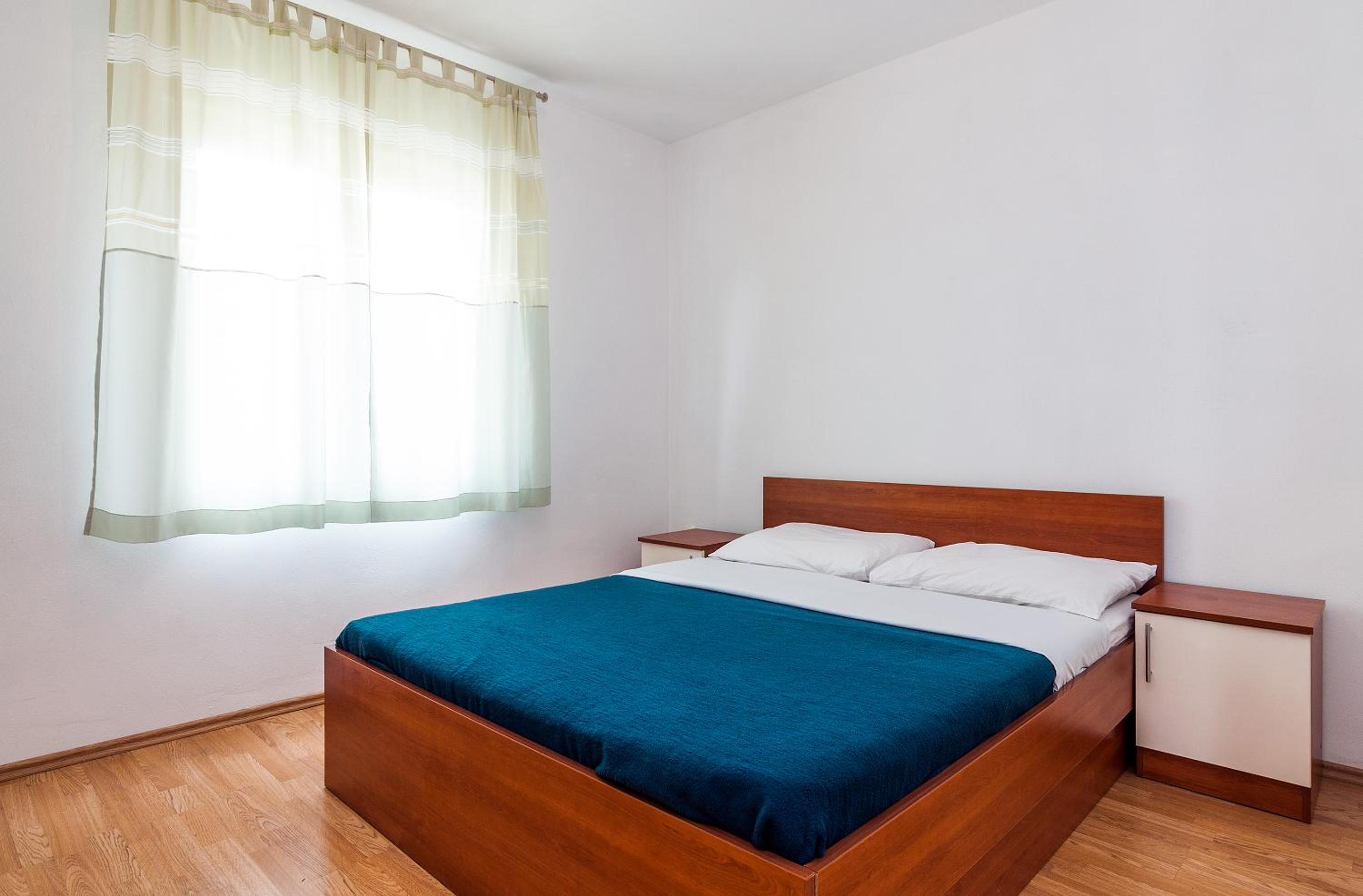 Apartman Iva-family holiday 250 m from pebble beach view 5