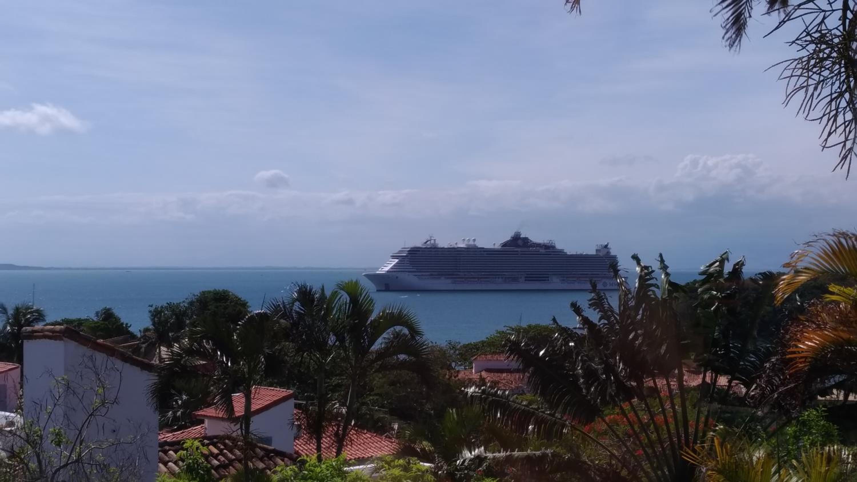 Espetacular Casa em João Fernandes e Vista Mar