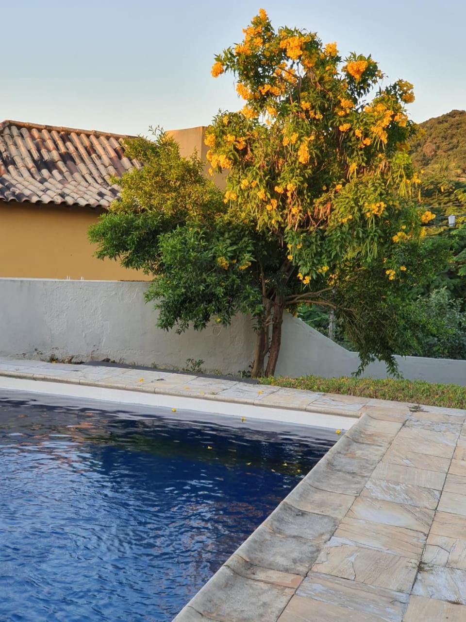 Espetacular Casa em João Fernandes e Vista Mar