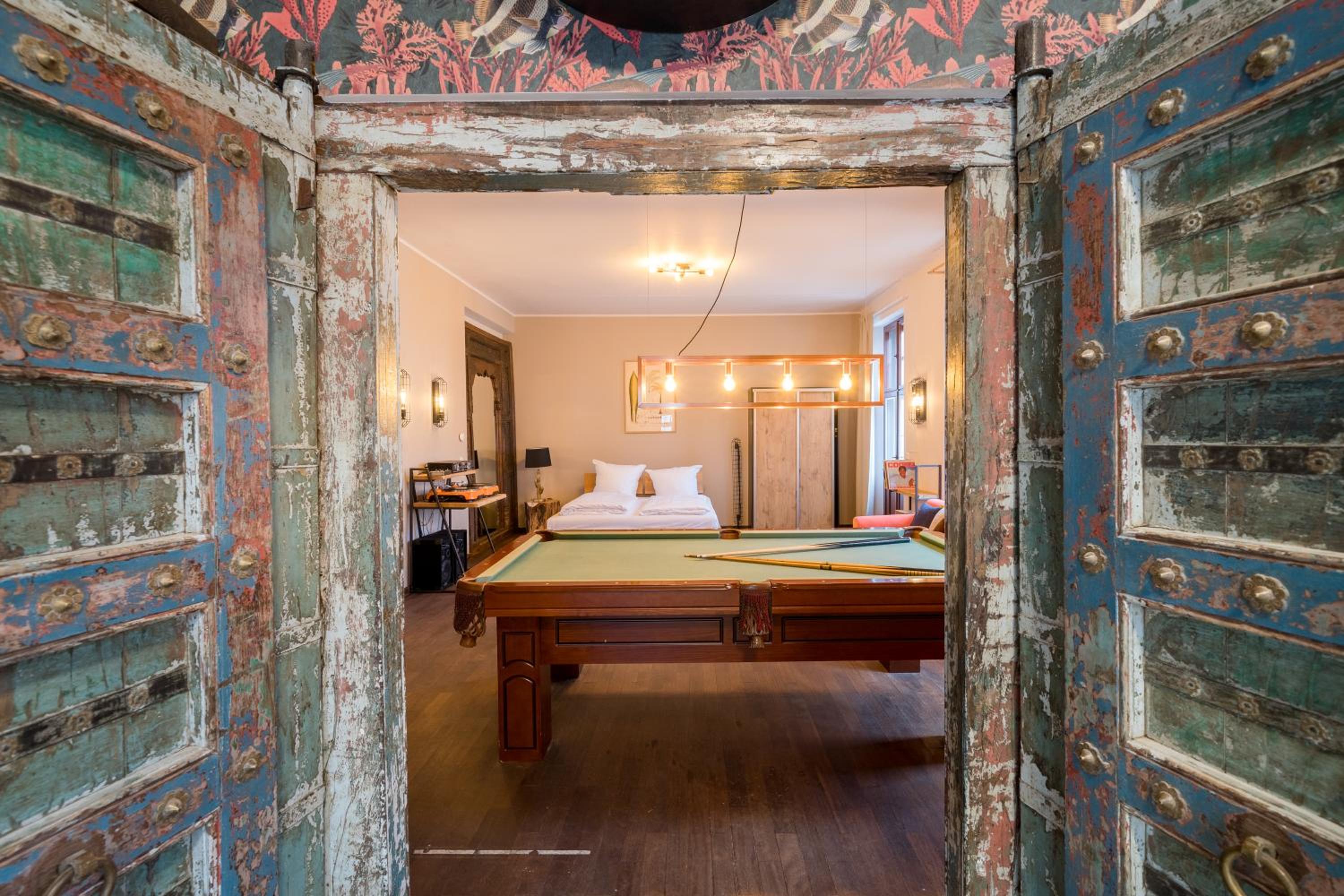 hotel room