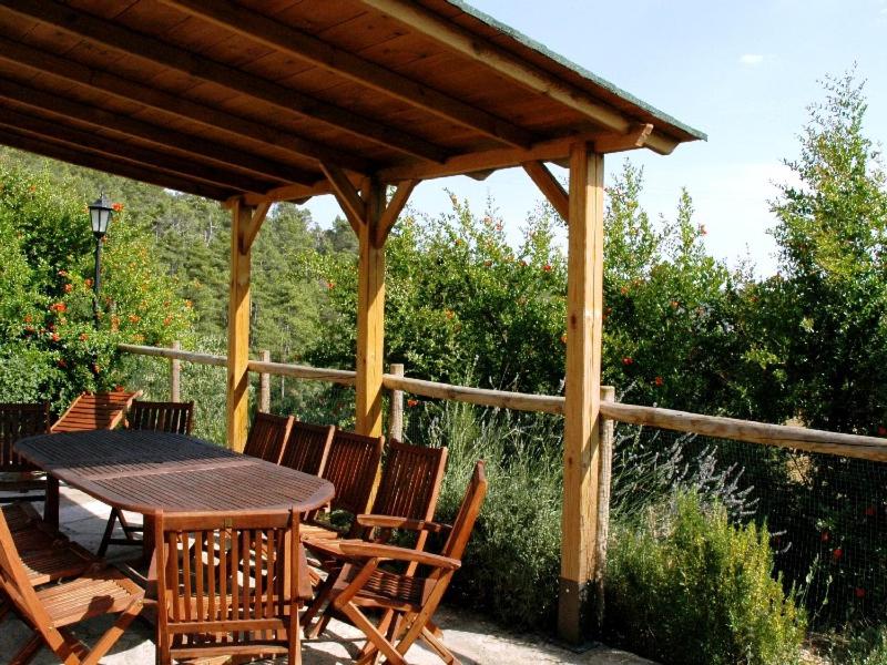 Casa con piscina y vistas a montaña - Cal Solsona