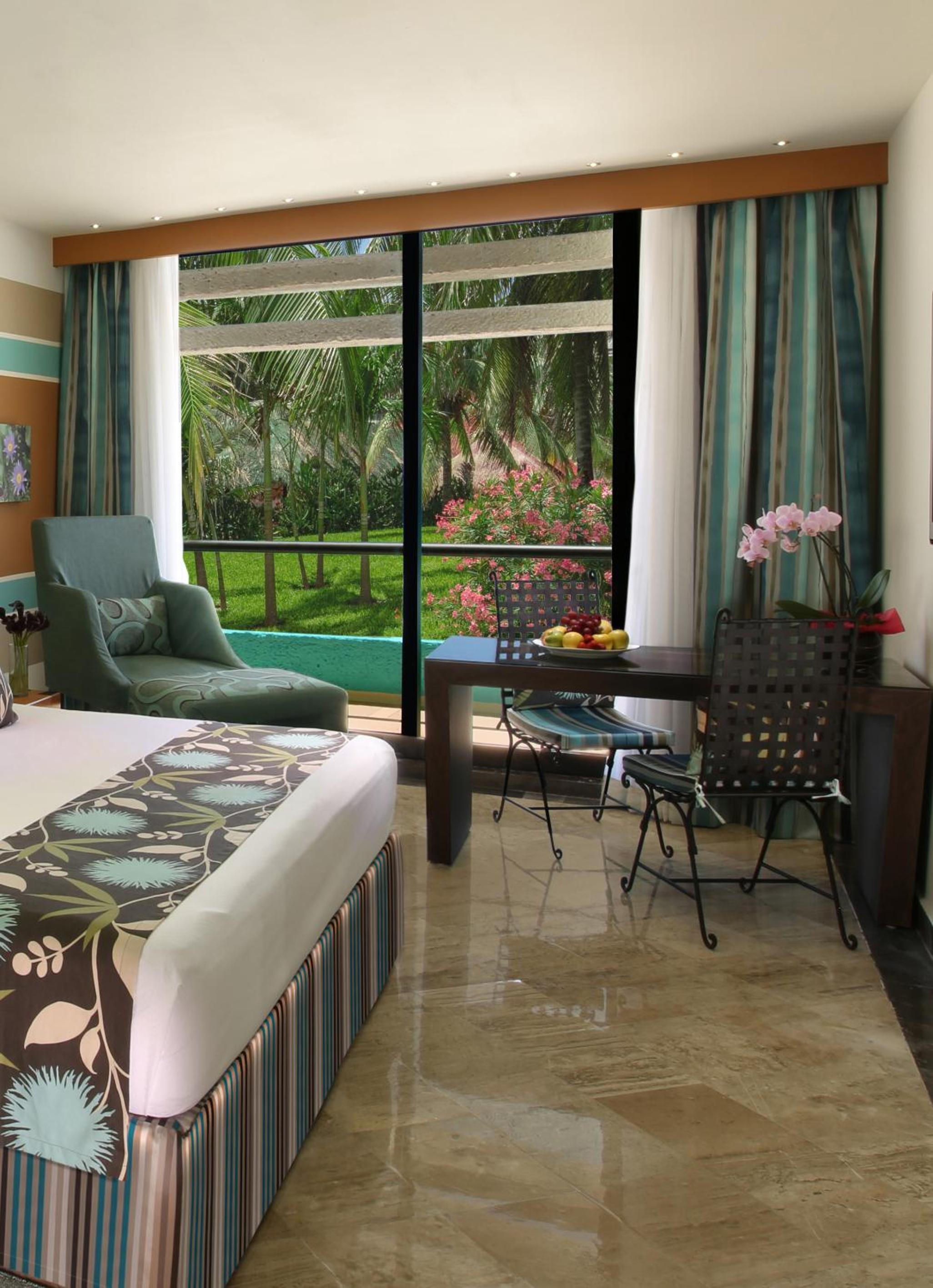 The Pyramid Cancun by Oasis - All Inclusive