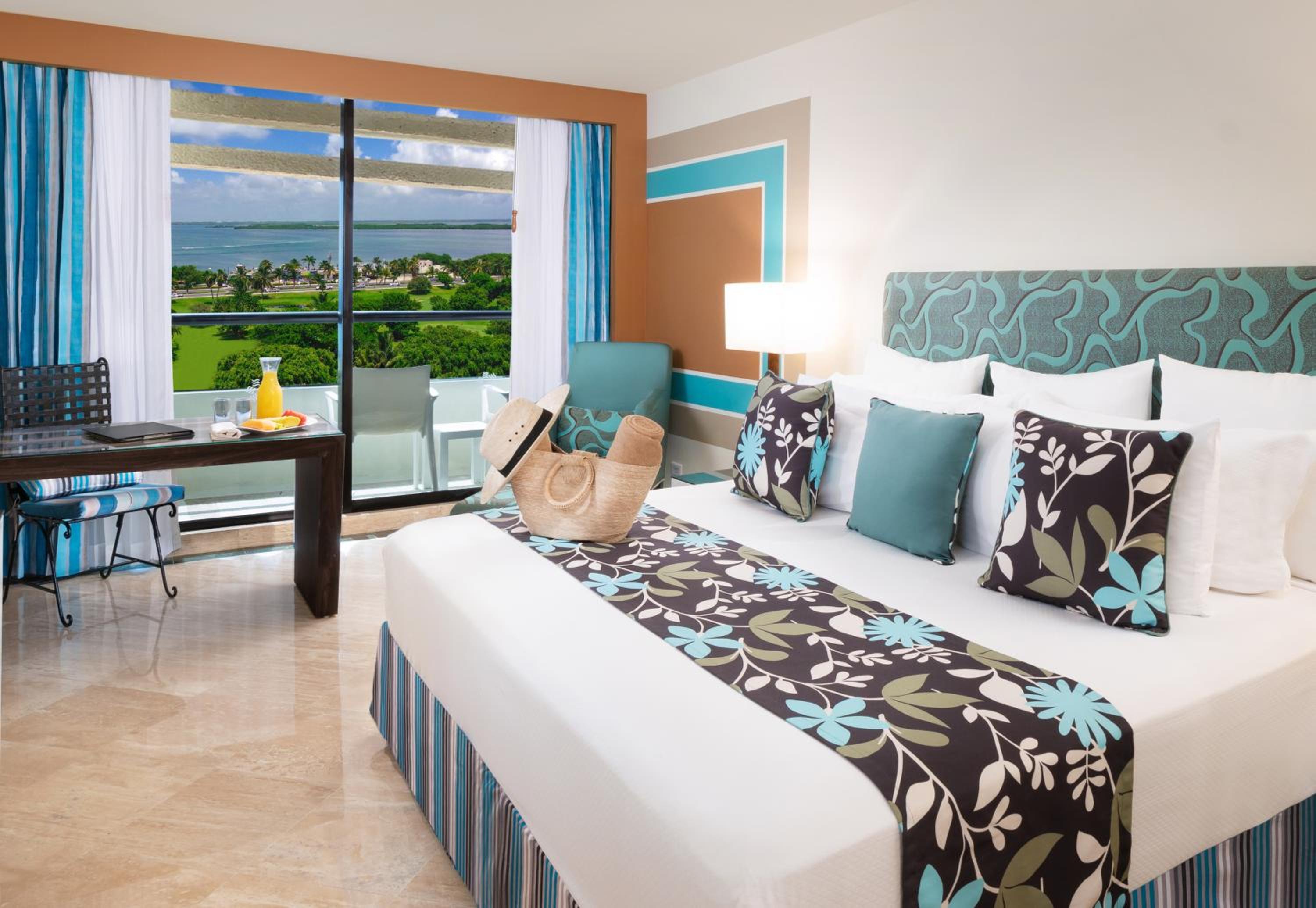The Pyramid Cancun by Oasis - All Inclusive