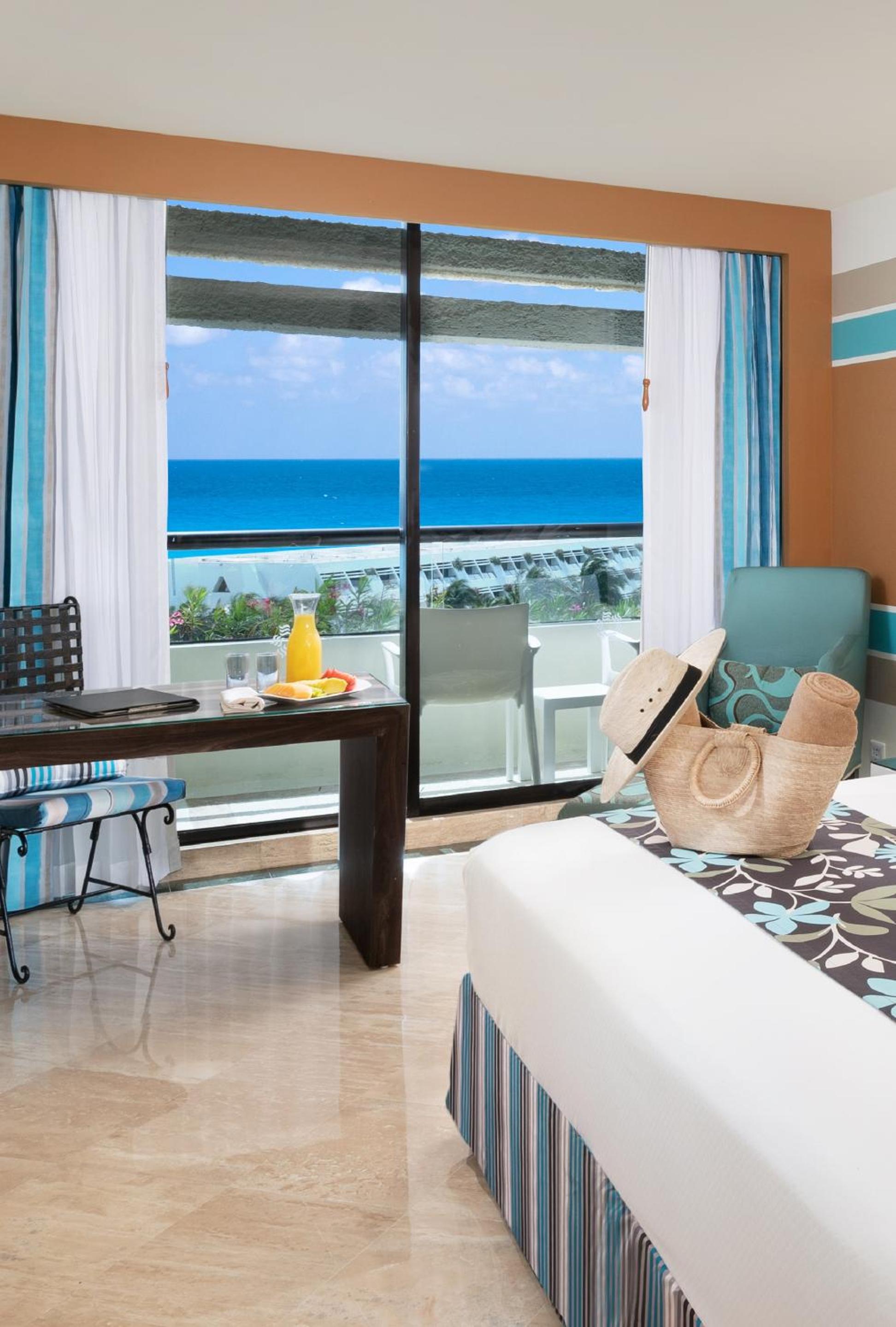 The Pyramid Cancun by Oasis - All Inclusive