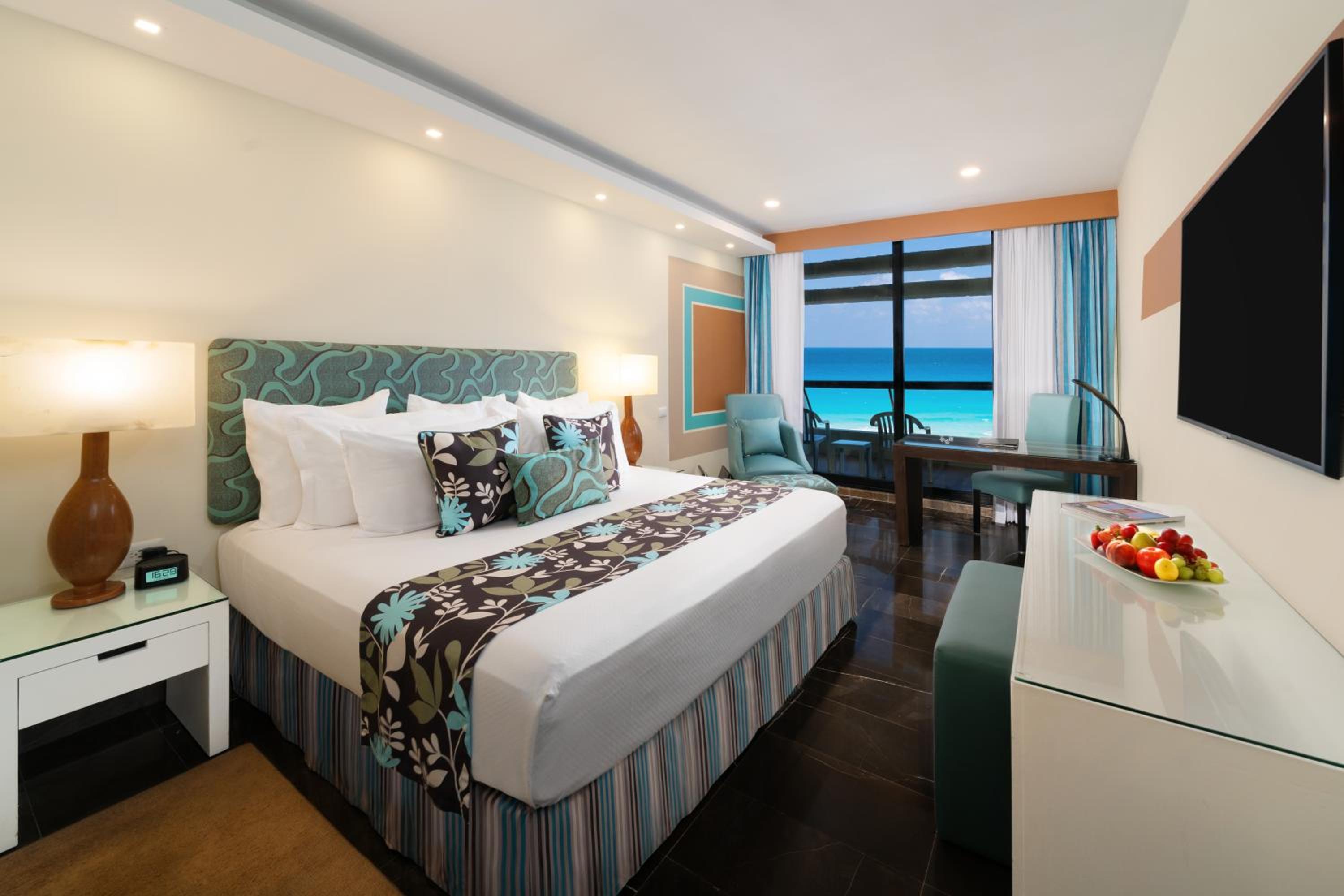 The Pyramid Cancun by Oasis - All Inclusive