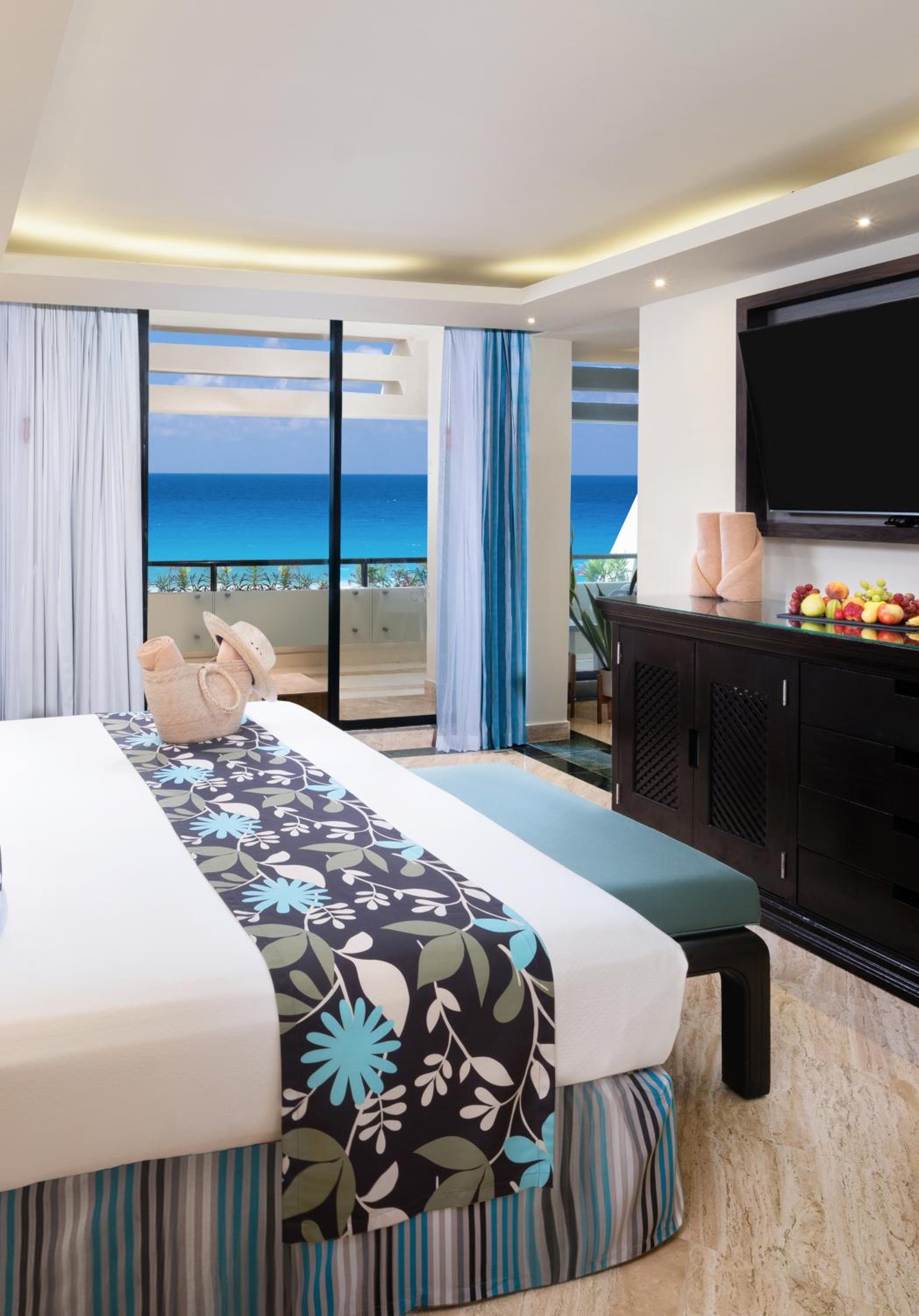 The Pyramid Cancun by Oasis - All Inclusive
