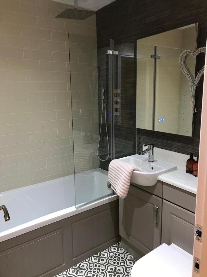Northdown Lodge - Stunning property on the Kent Northdowns view 4